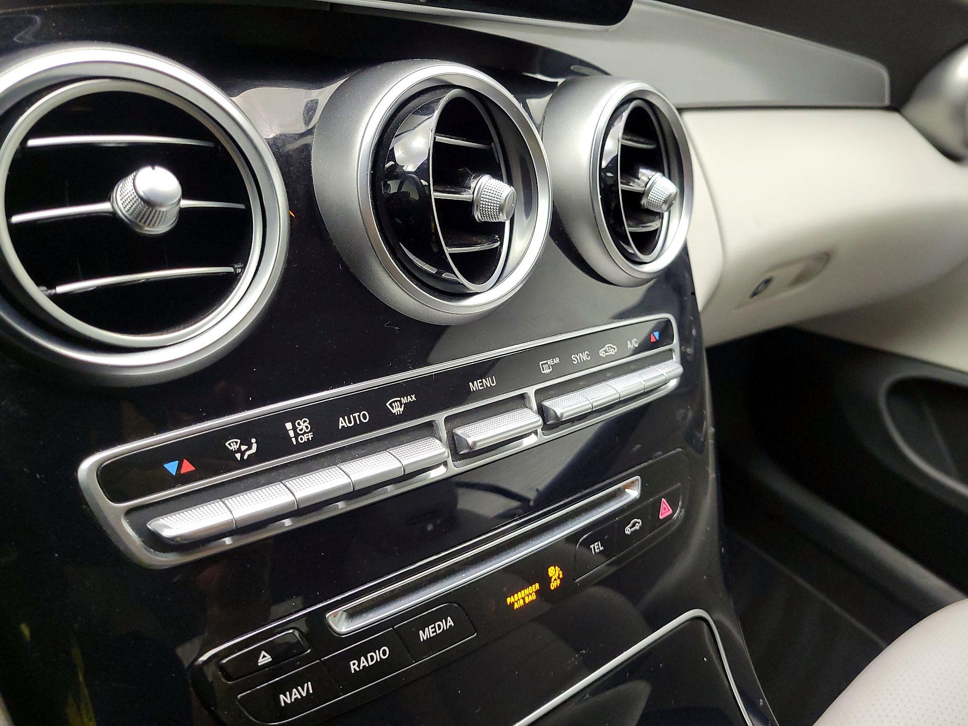 Thumbnail: 2017 Mercedes-Benz C-Class - 16
