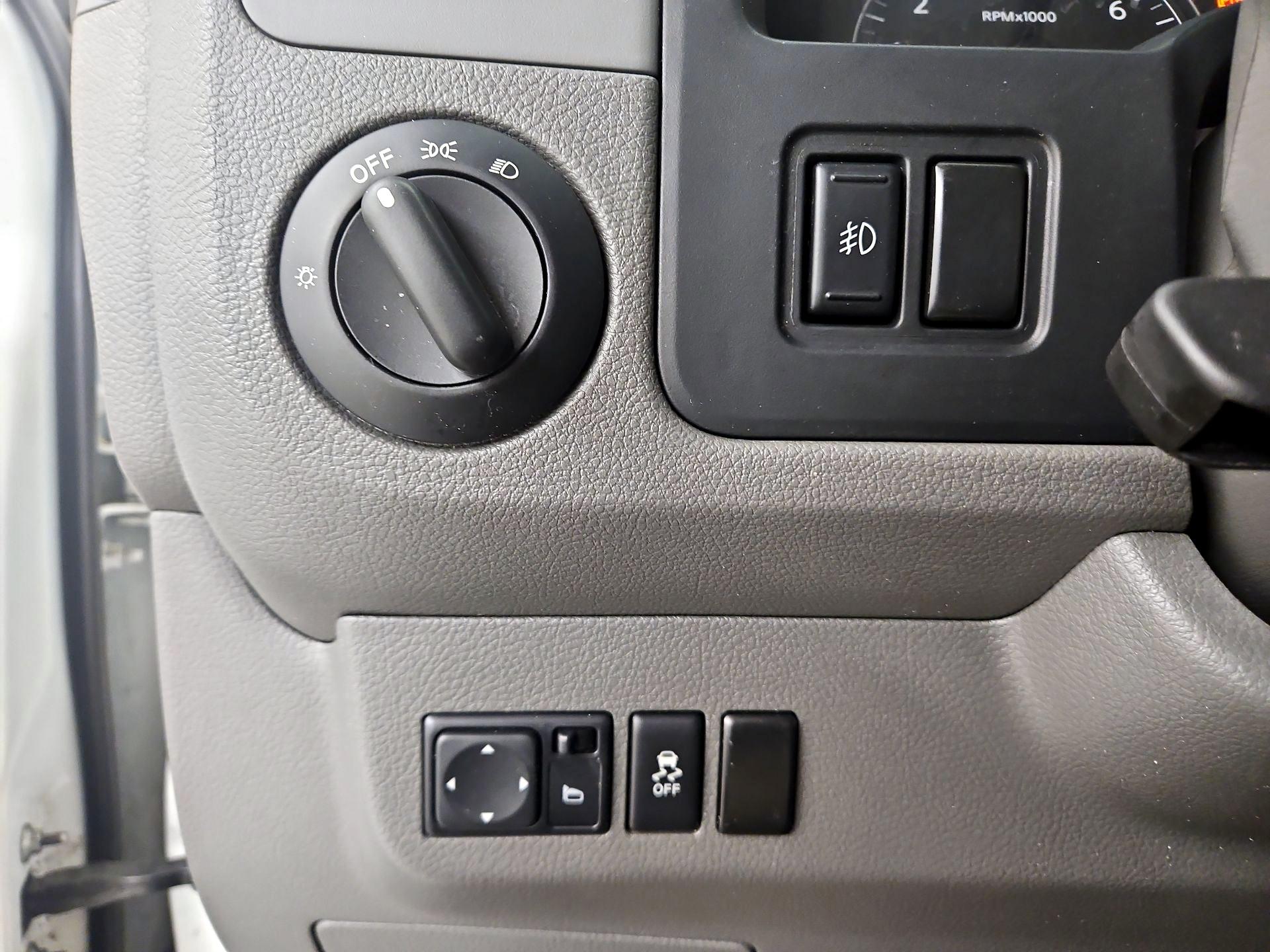 Thumbnail: 2020 Nissan NV - 13