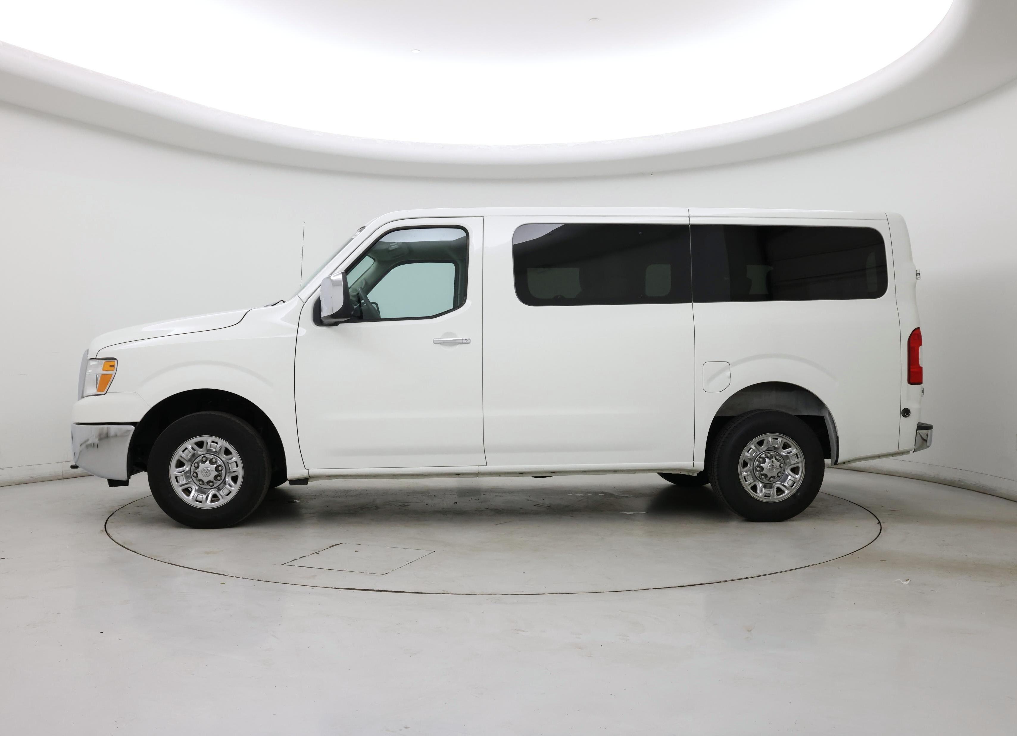 Thumbnail: 2020 Nissan NV - 3