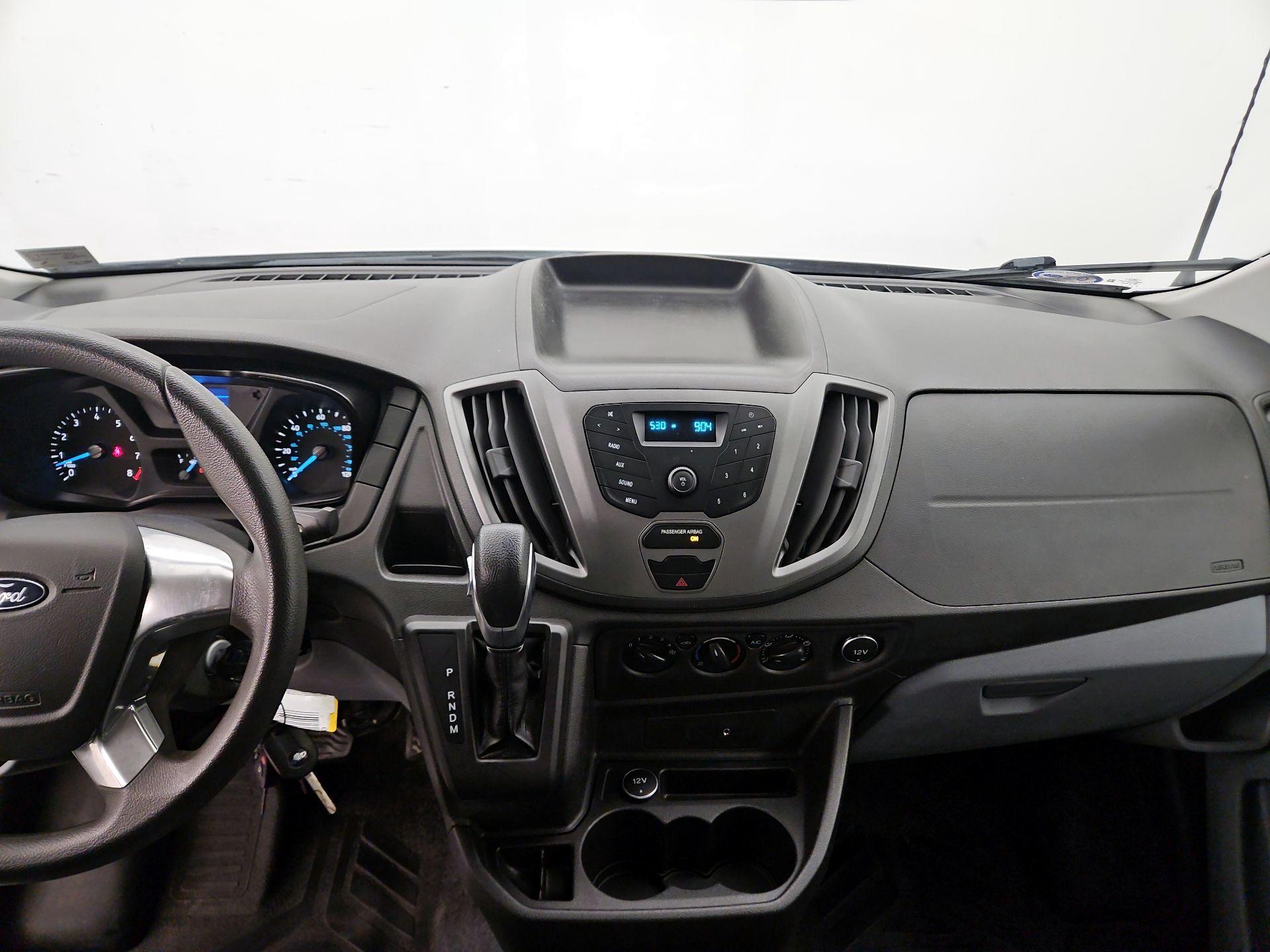 Thumbnail: 2016 Ford Transit Series - 9
