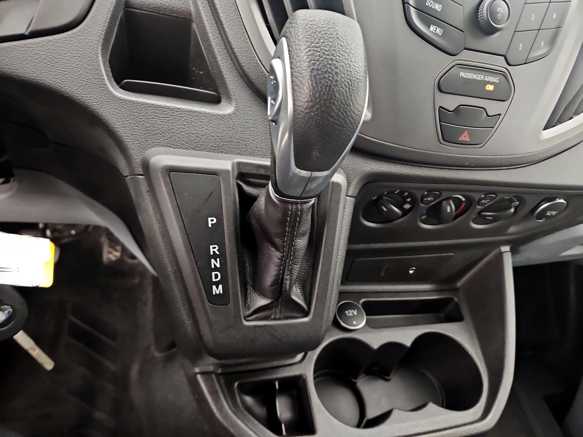 Thumbnail: 2016 Ford Transit Series - 17