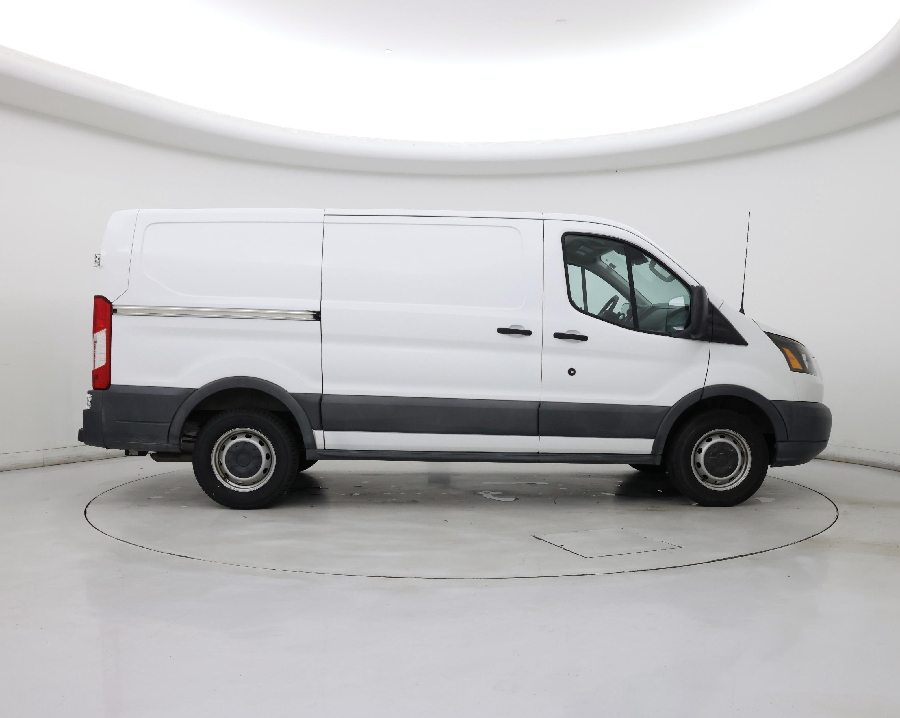 Thumbnail: 2016 Ford Transit Series - 7