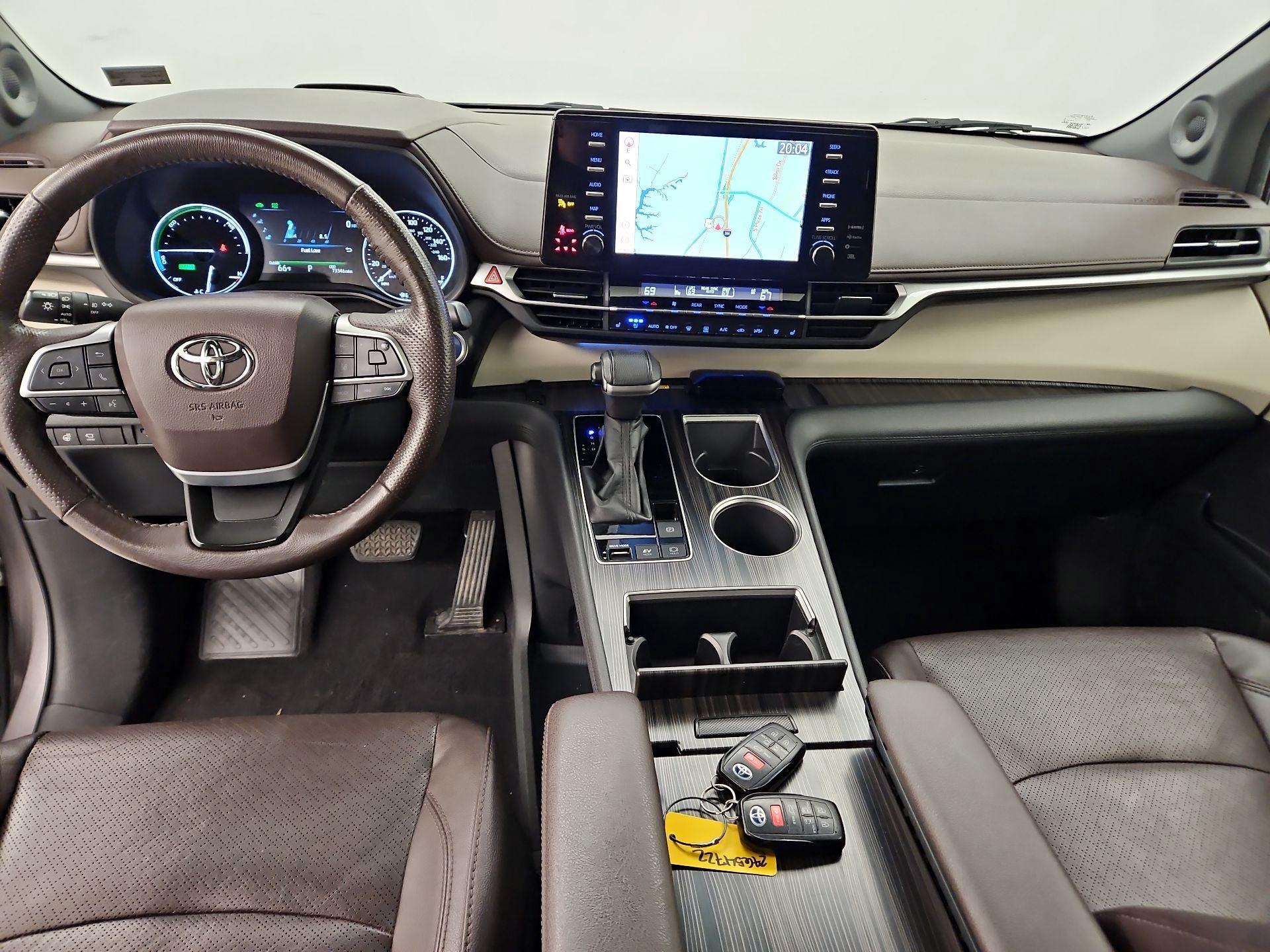 Thumbnail: 2021 Toyota Sienna - 9