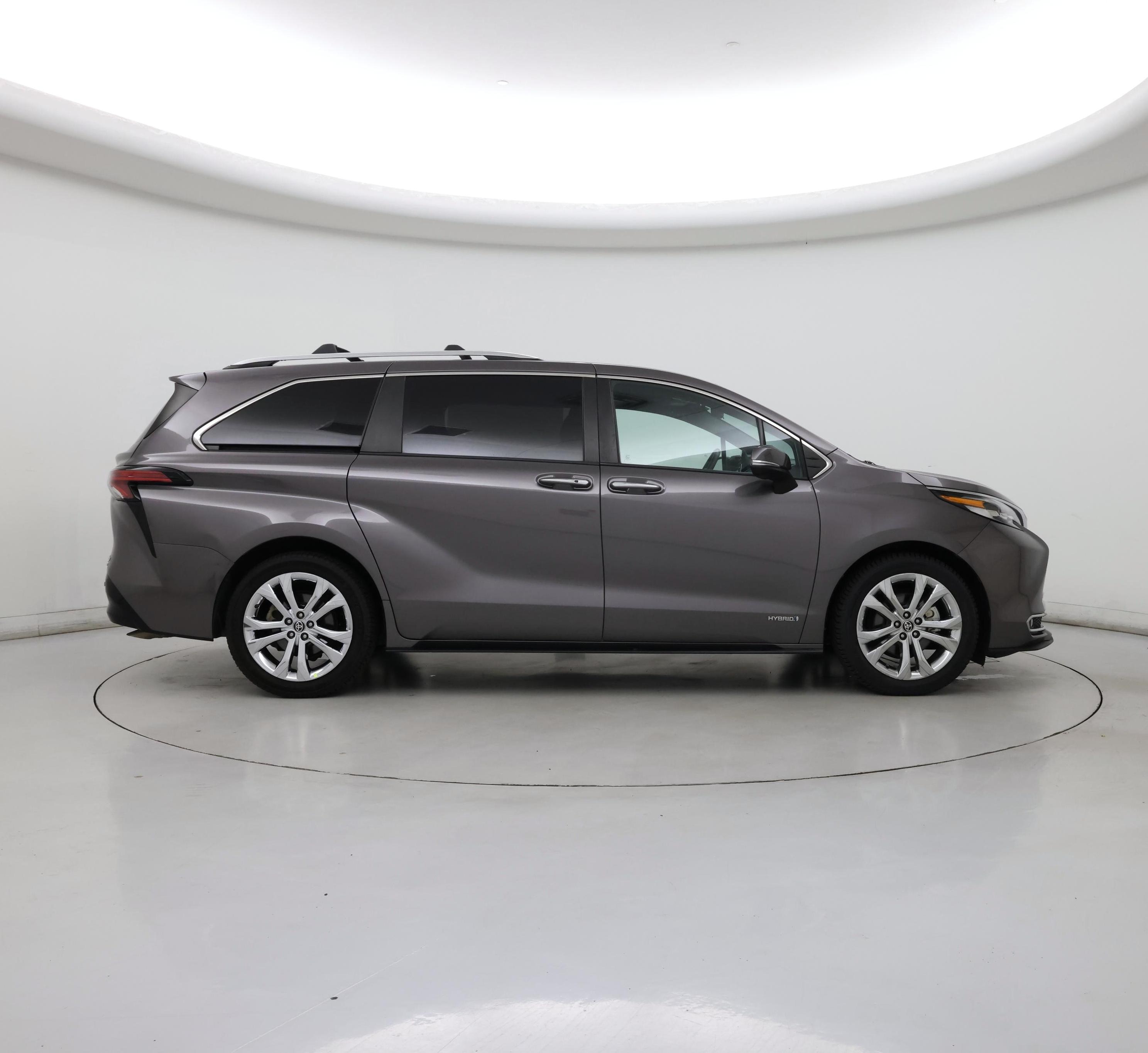 Thumbnail: 2021 Toyota Sienna - 7