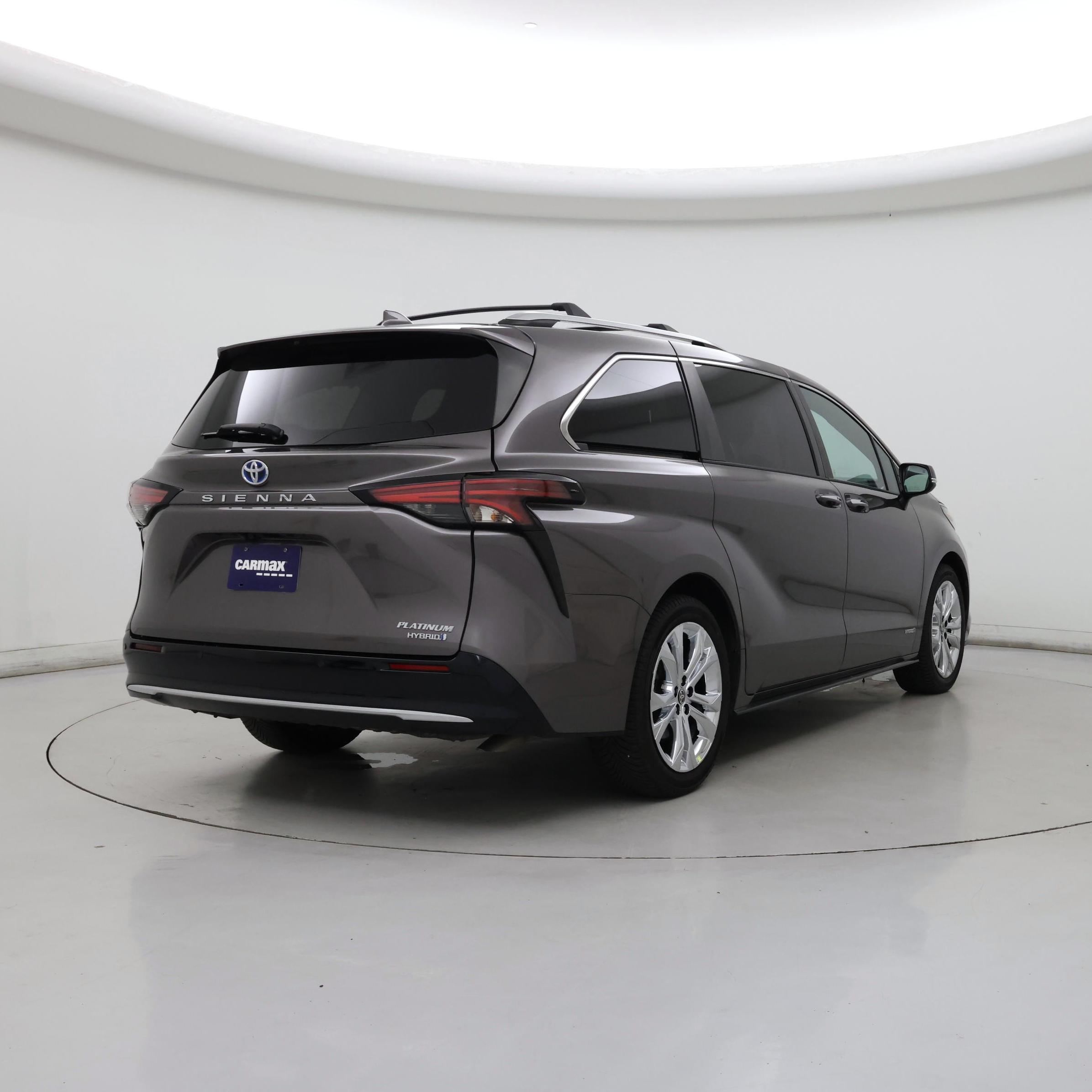 Thumbnail: 2021 Toyota Sienna - 8