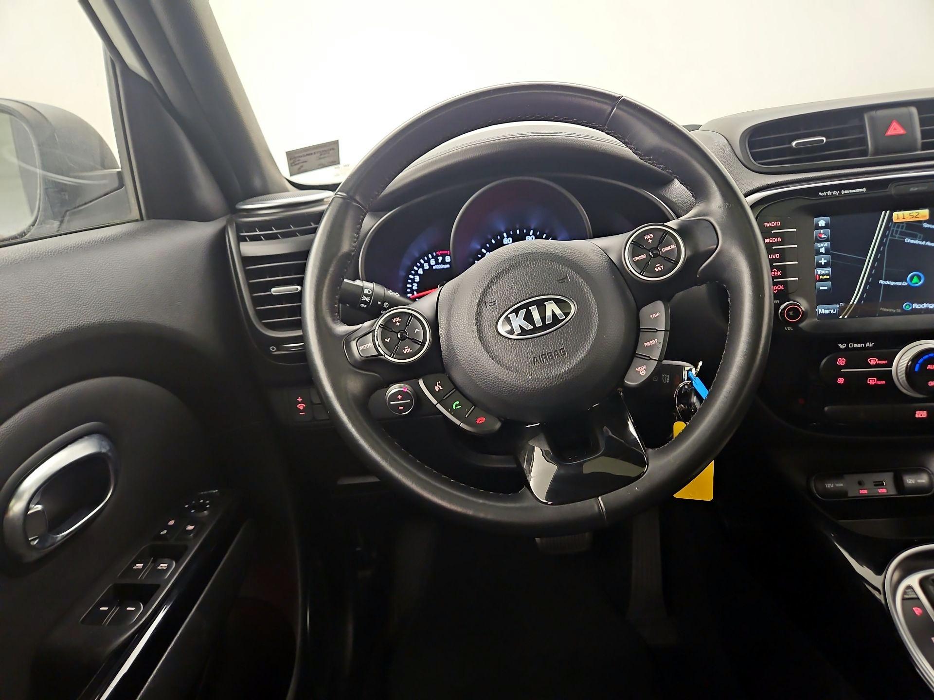 Thumbnail: 2014 Kia Soul - 10