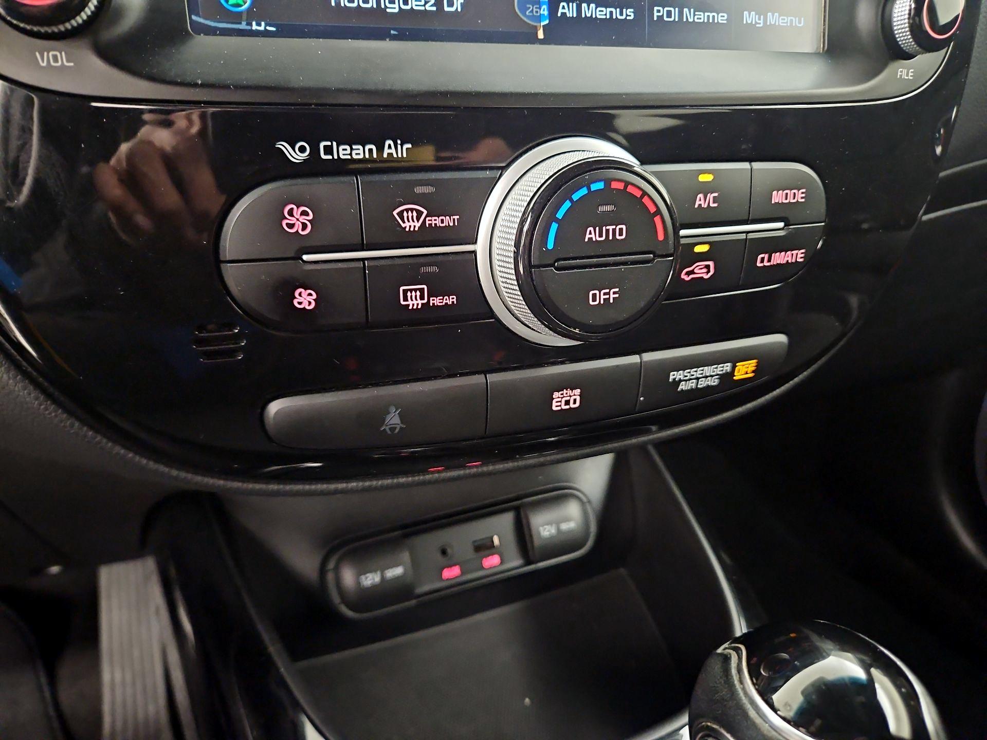 Thumbnail: 2014 Kia Soul - 17
