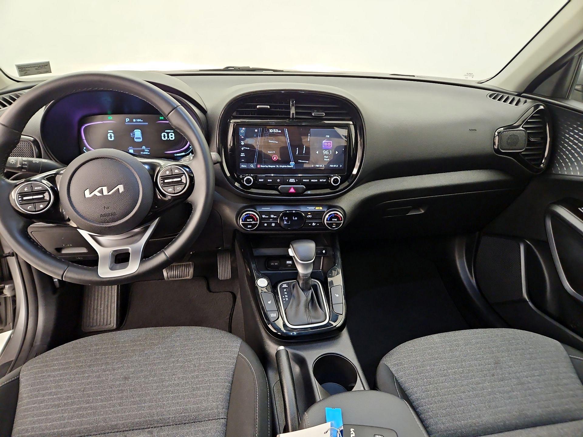 Thumbnail: 2023 Kia Soul - 9