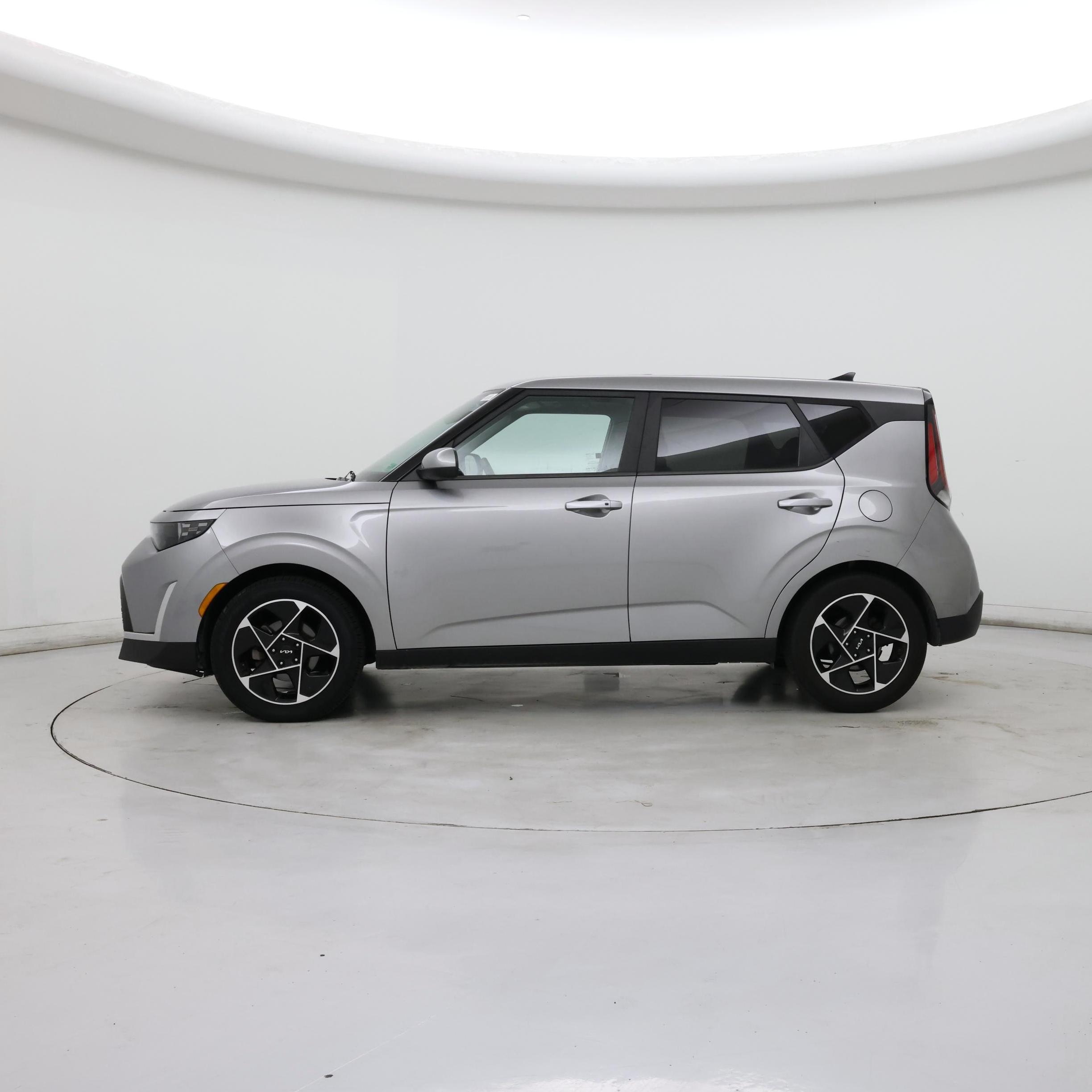 Thumbnail: 2023 Kia Soul - 3