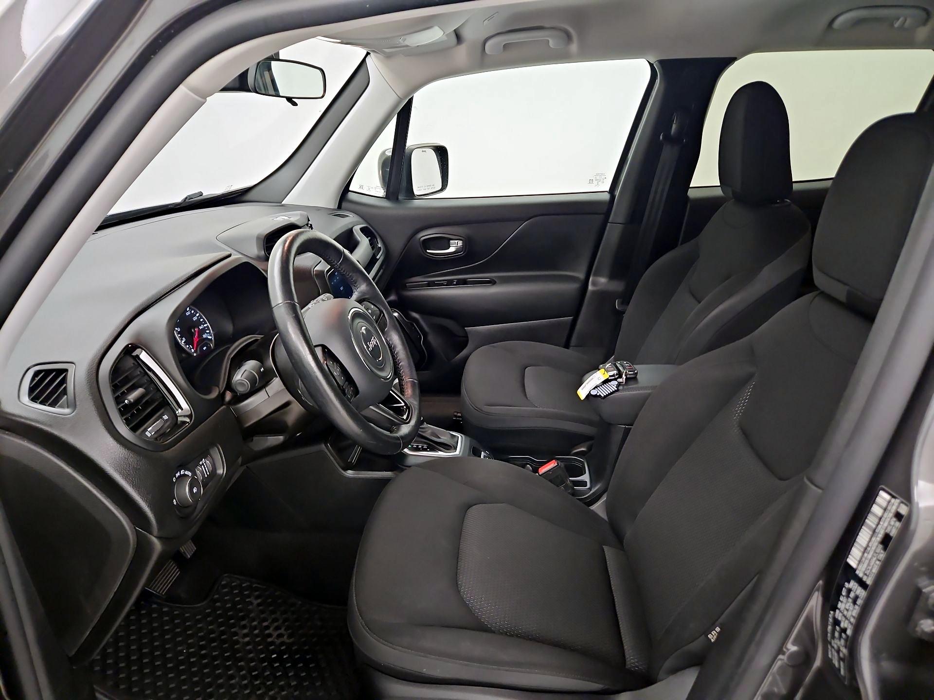 Thumbnail: 2020 Jeep Renegade - 11