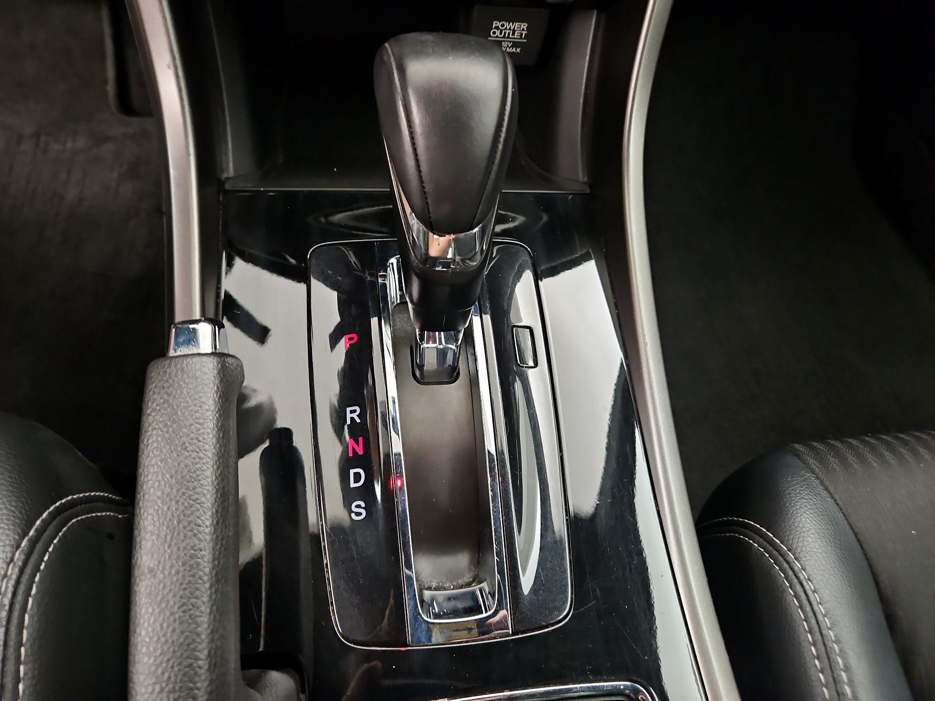 Thumbnail: 2017 Honda Accord - 17