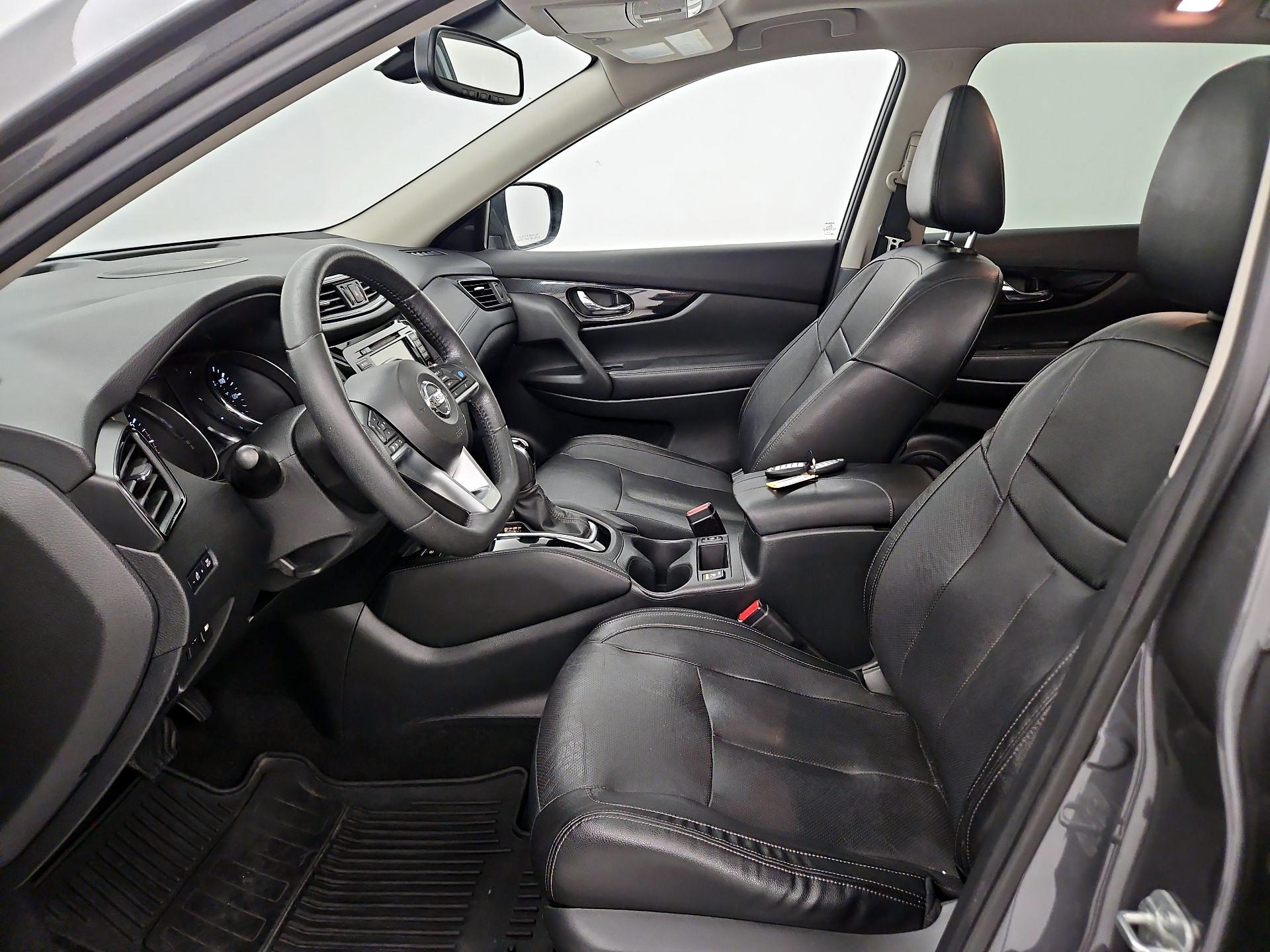 Thumbnail: 2019 Nissan Rogue - 11