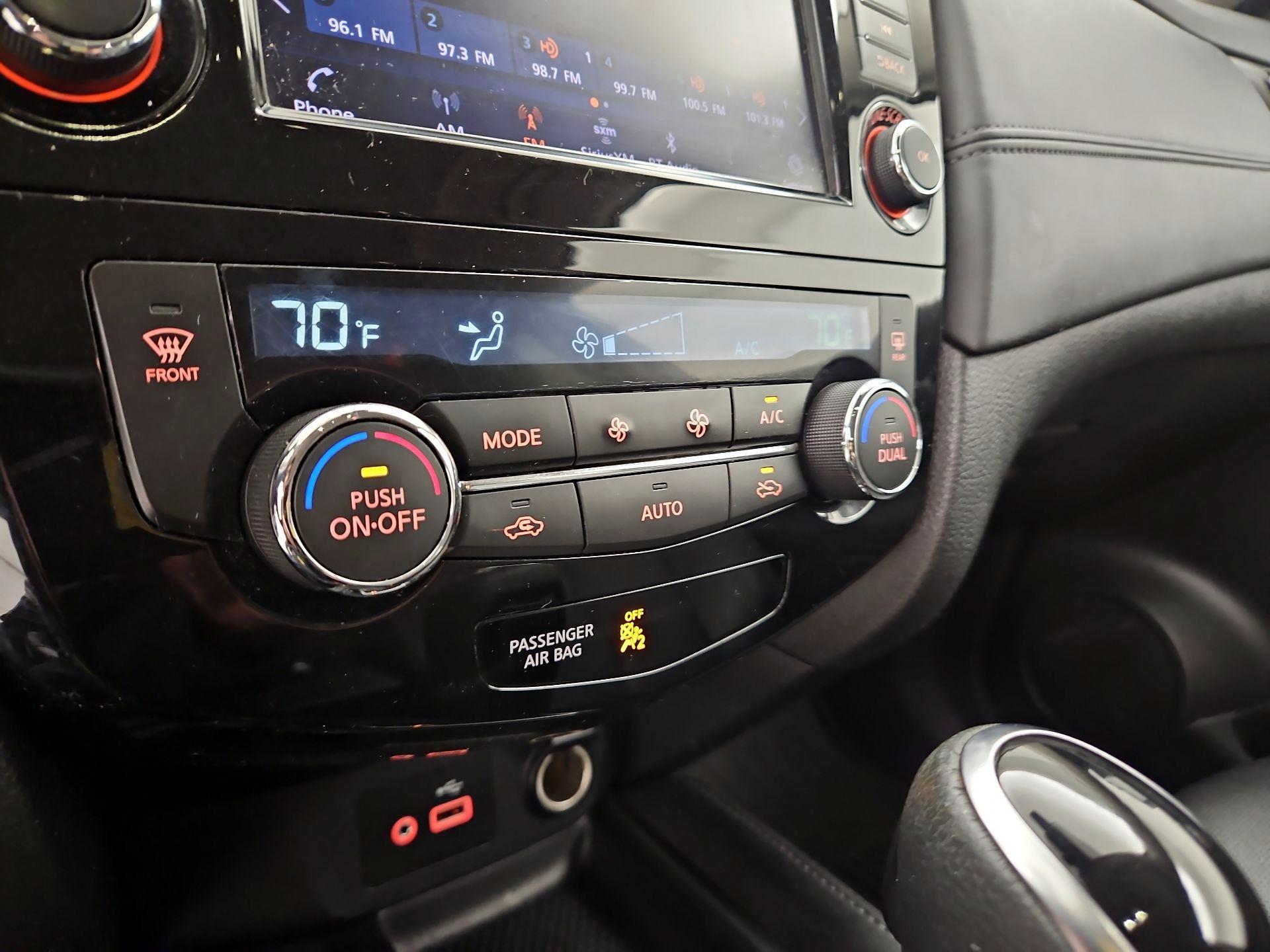 Thumbnail: 2019 Nissan Rogue - 17
