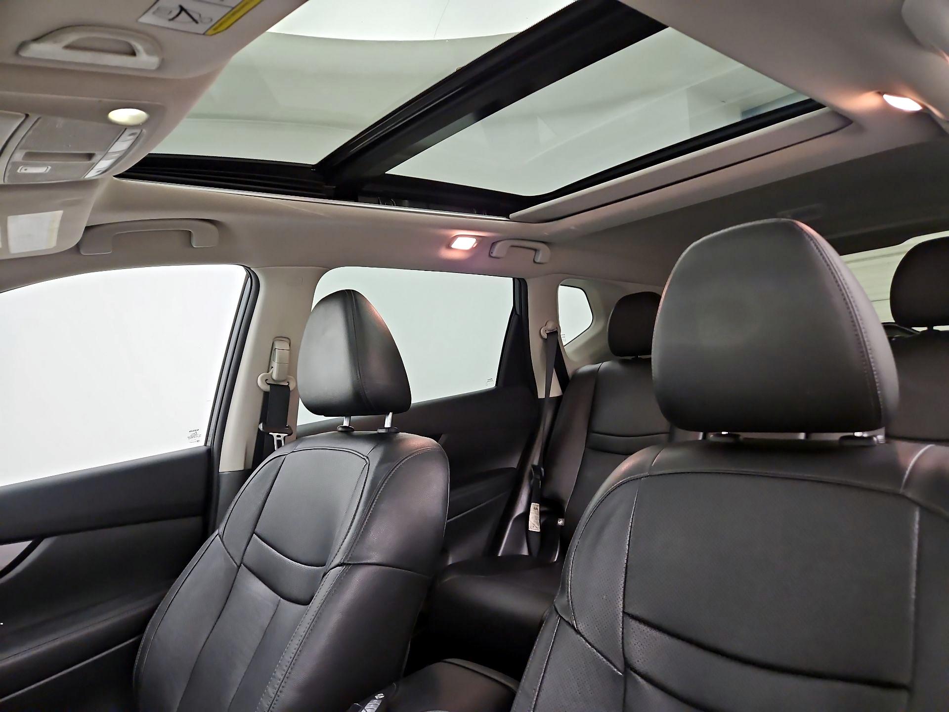 Thumbnail: 2019 Nissan Rogue - 20
