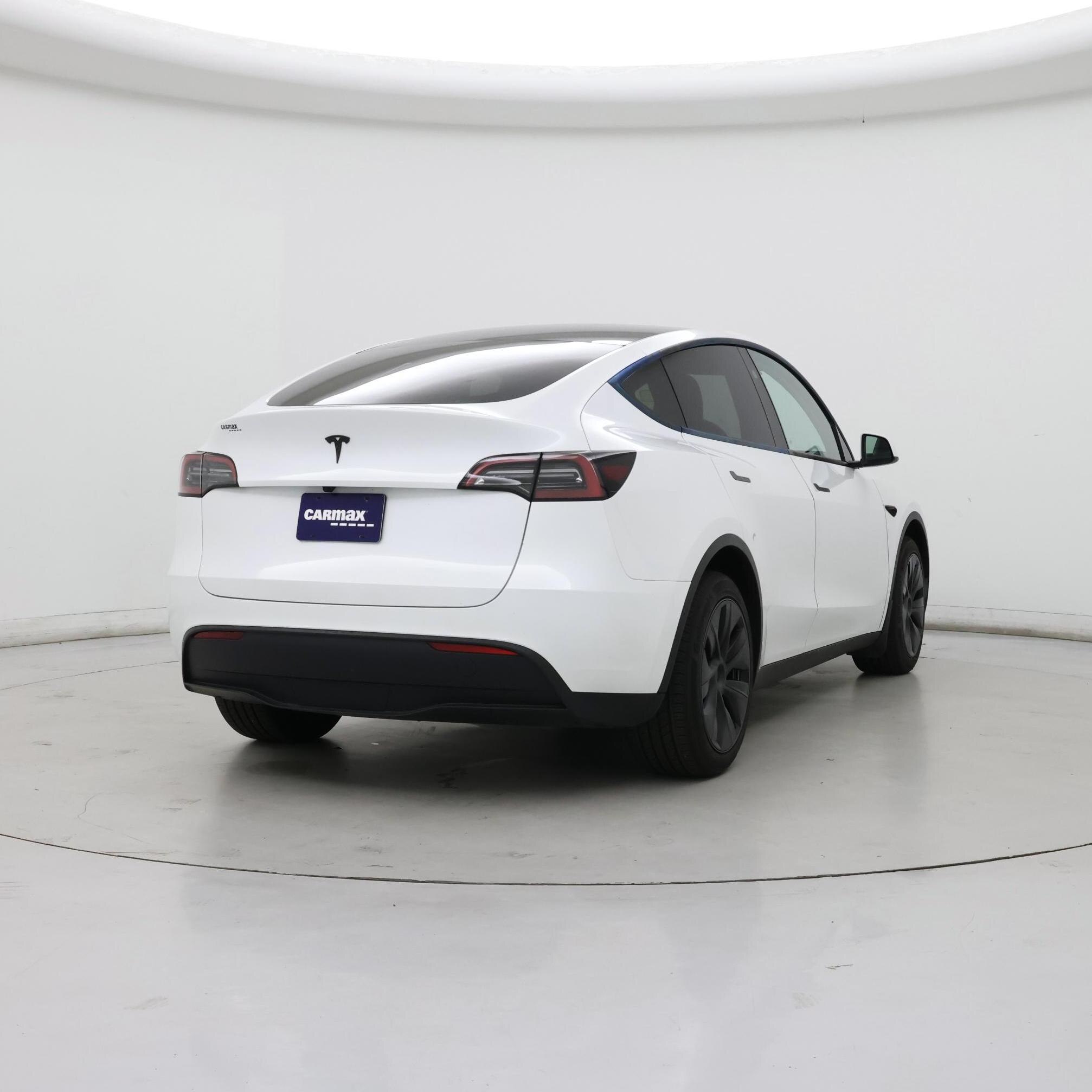 Thumbnail: 2024 Tesla Model Y - 8