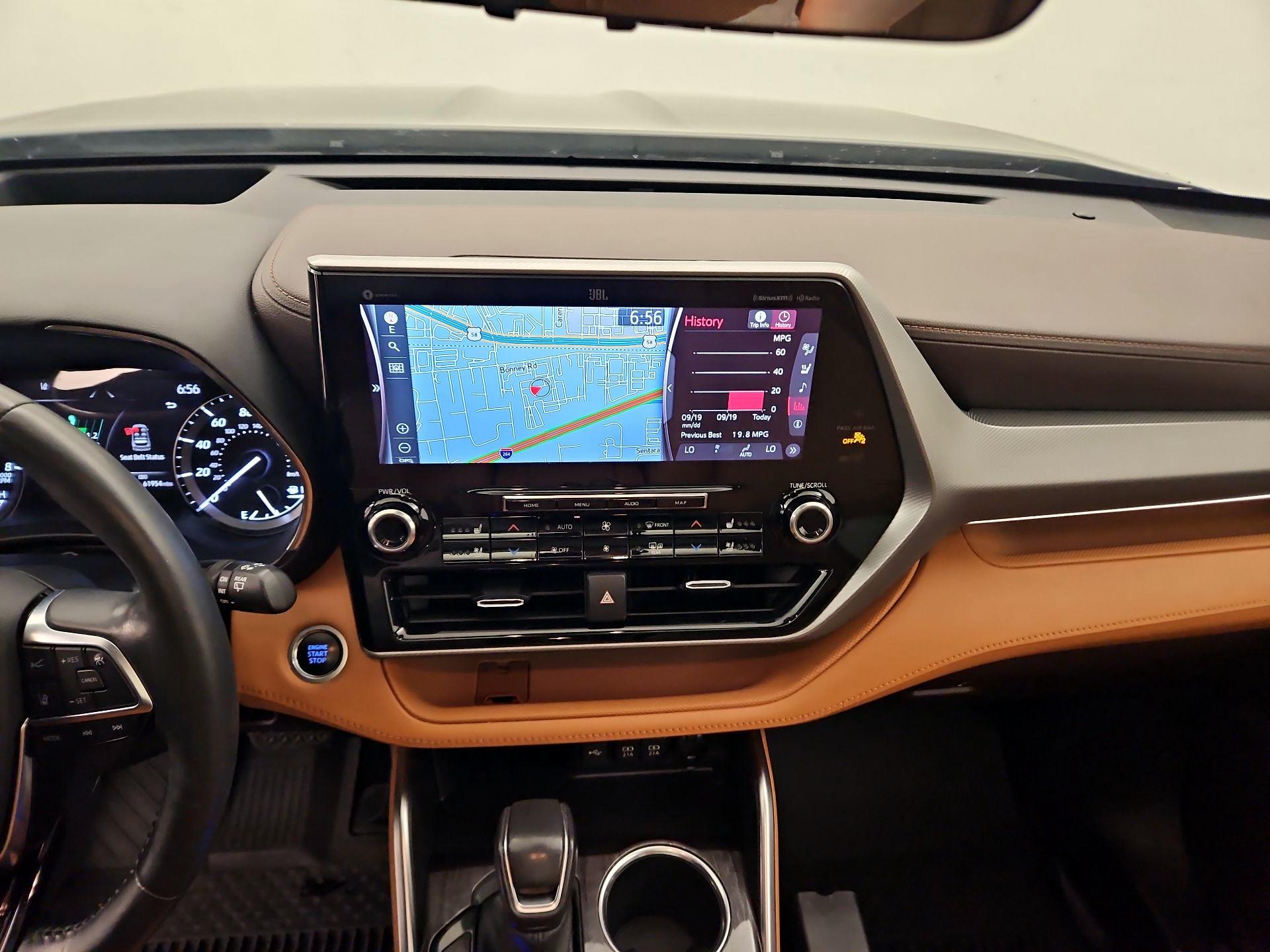 Thumbnail: 2021 Toyota Highlander - 9