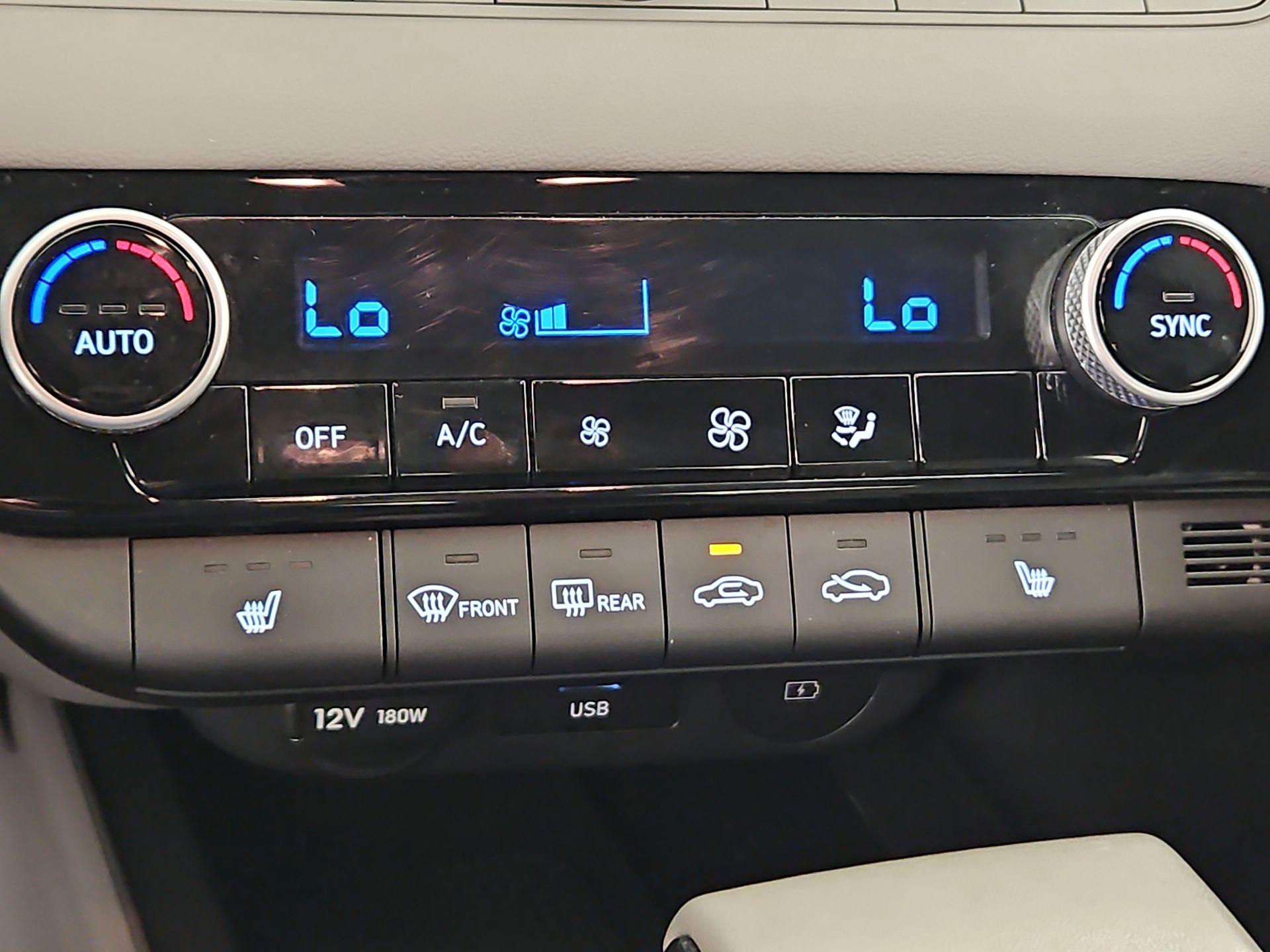 Thumbnail: 2024 Hyundai Elantra - 17