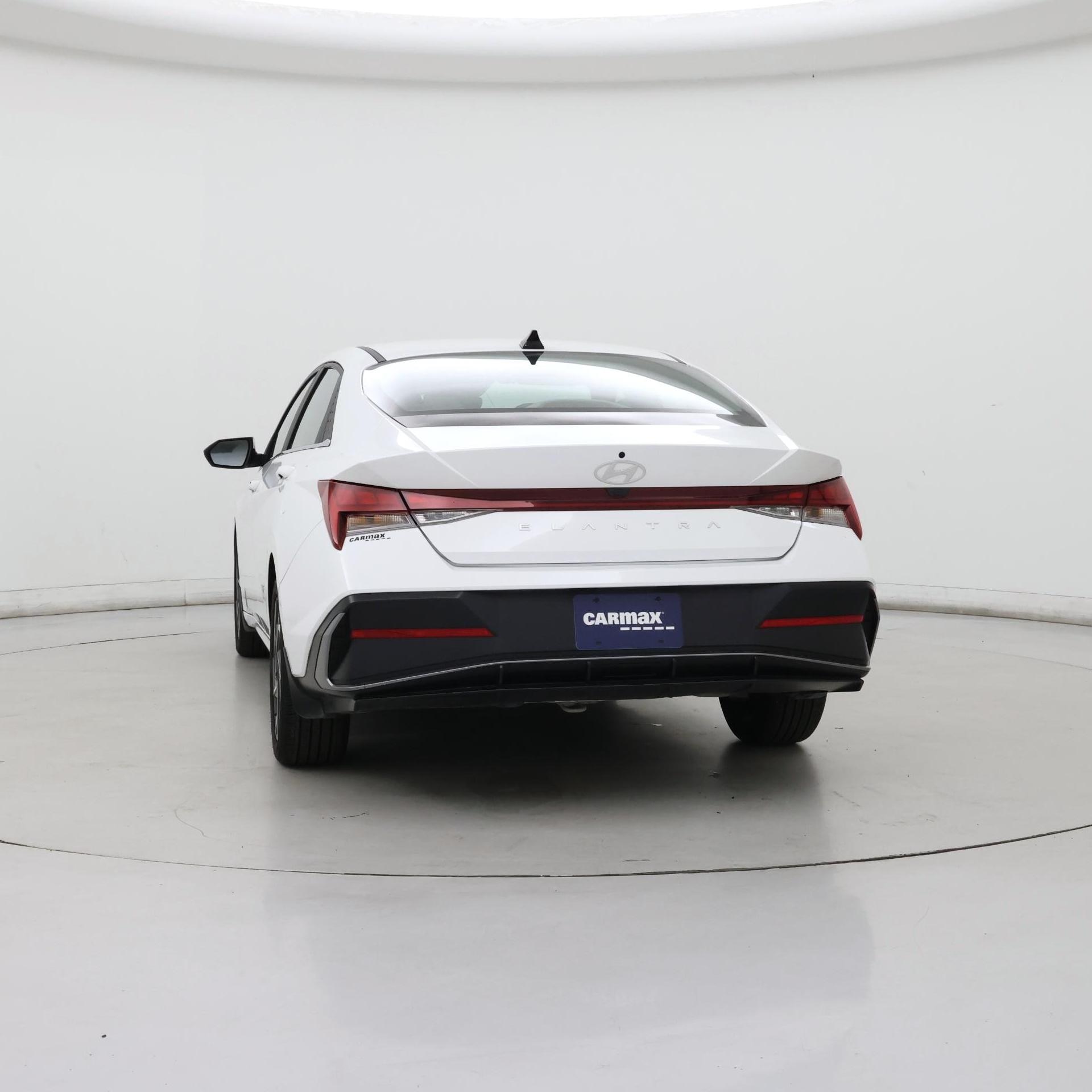Thumbnail: 2024 Hyundai Elantra - 6