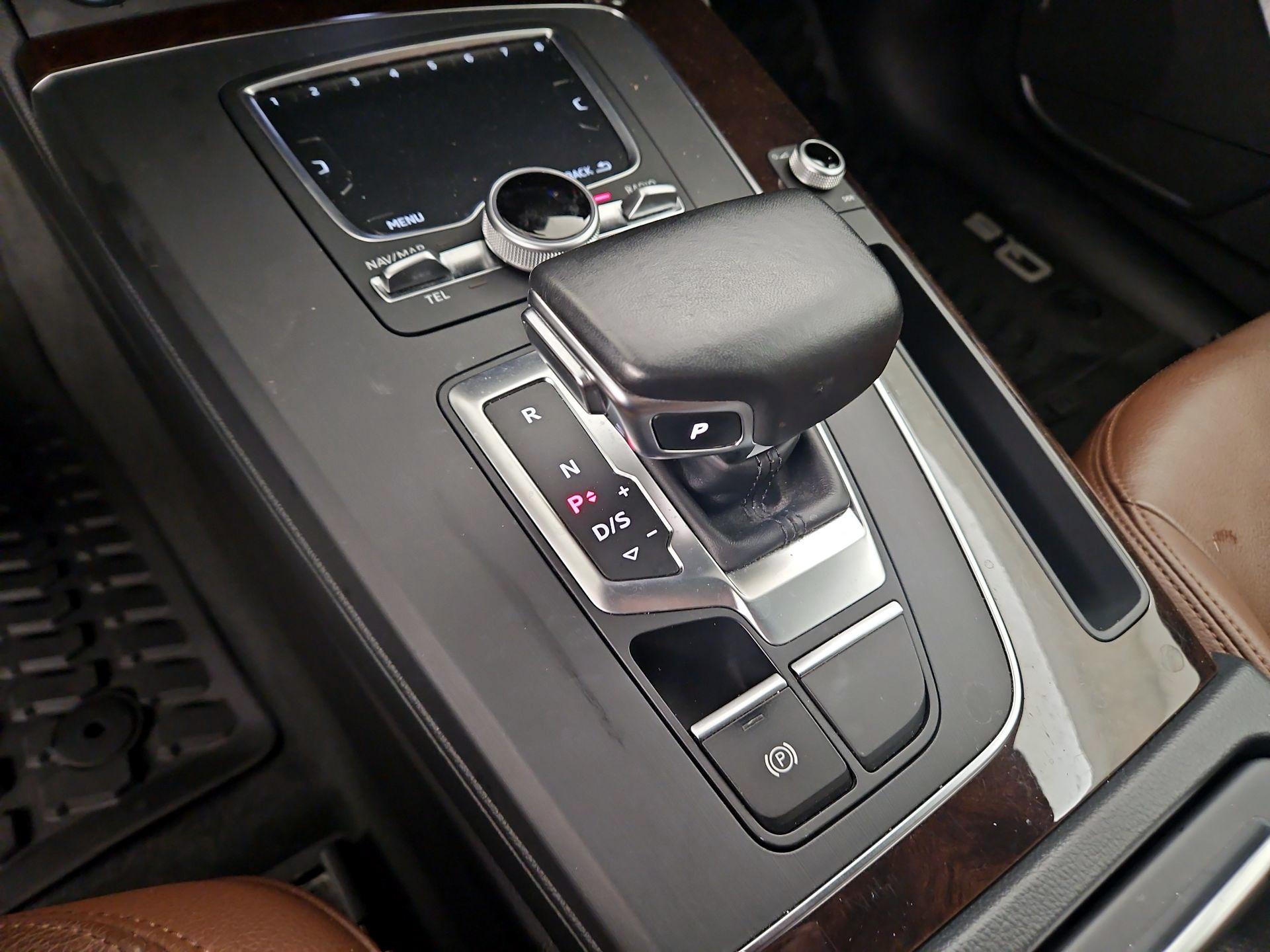 Thumbnail: 2018 Audi Q5 - 18