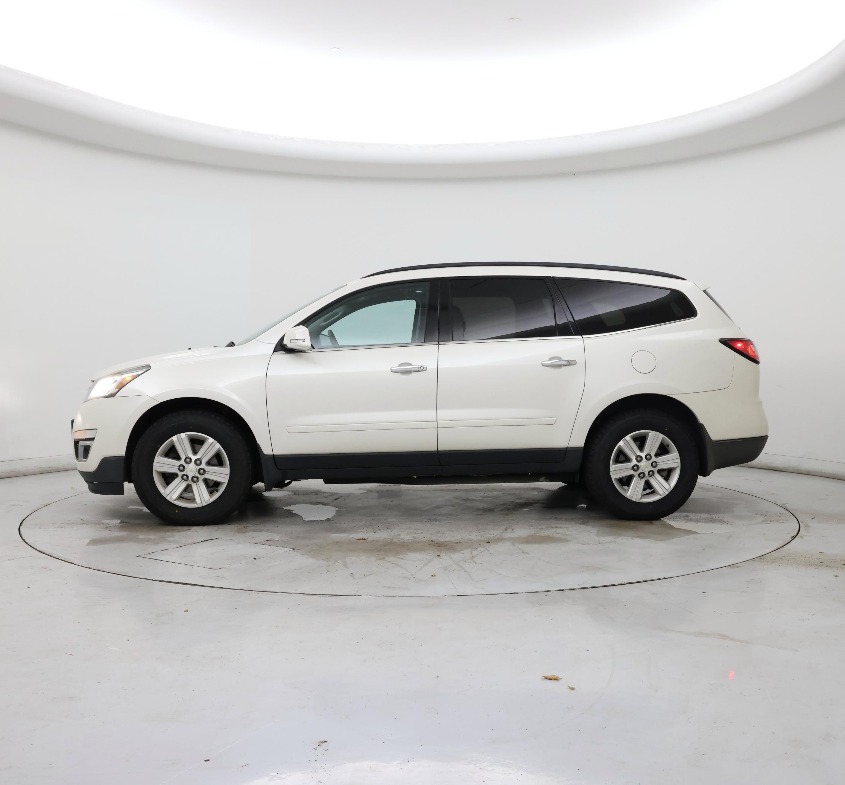 Thumbnail: 2014 Chevrolet Traverse - 3
