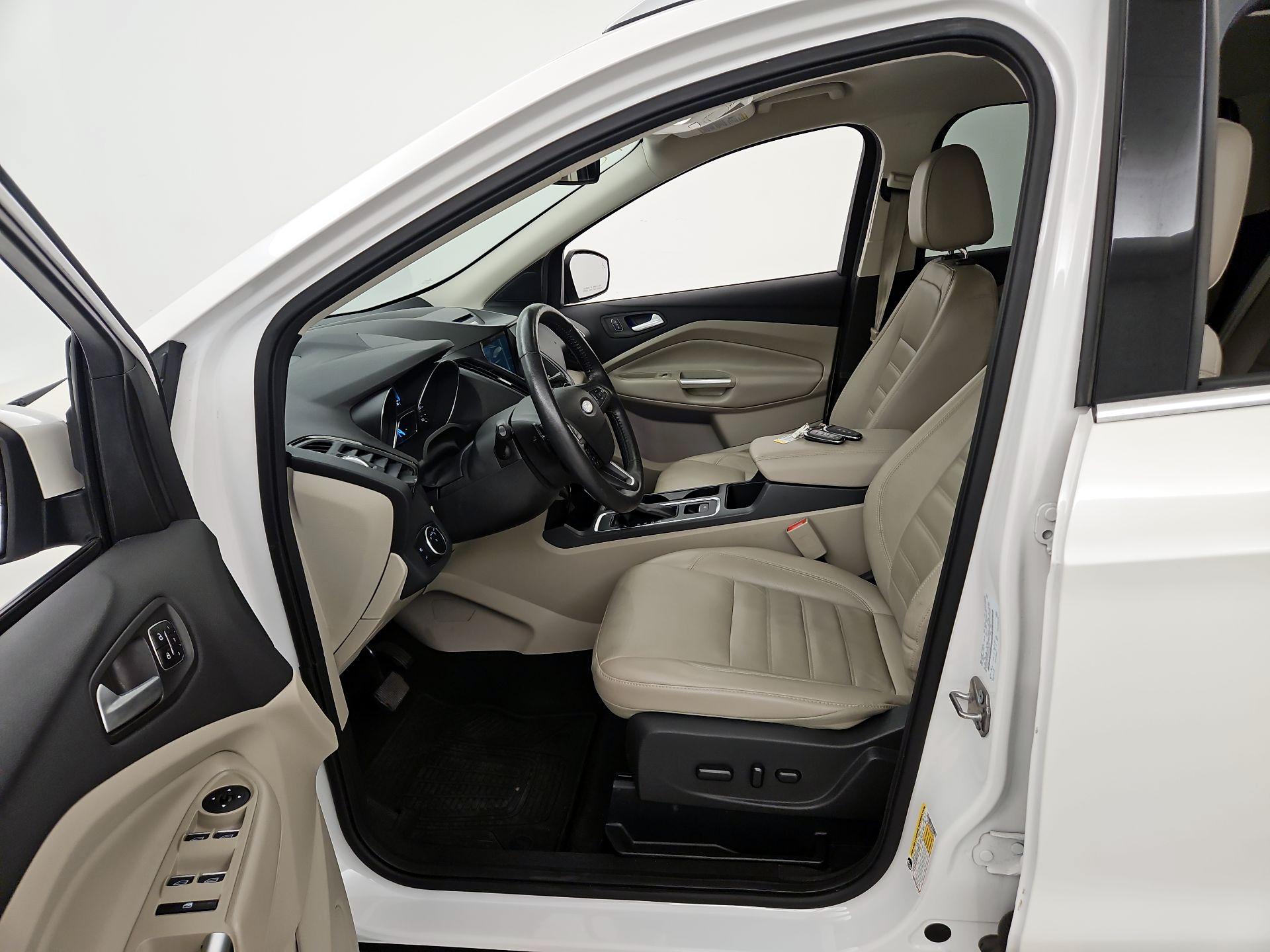 Thumbnail: 2017 Ford Escape - 11