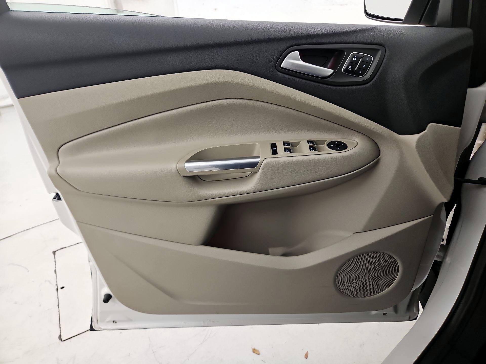 Thumbnail: 2017 Ford Escape - 12