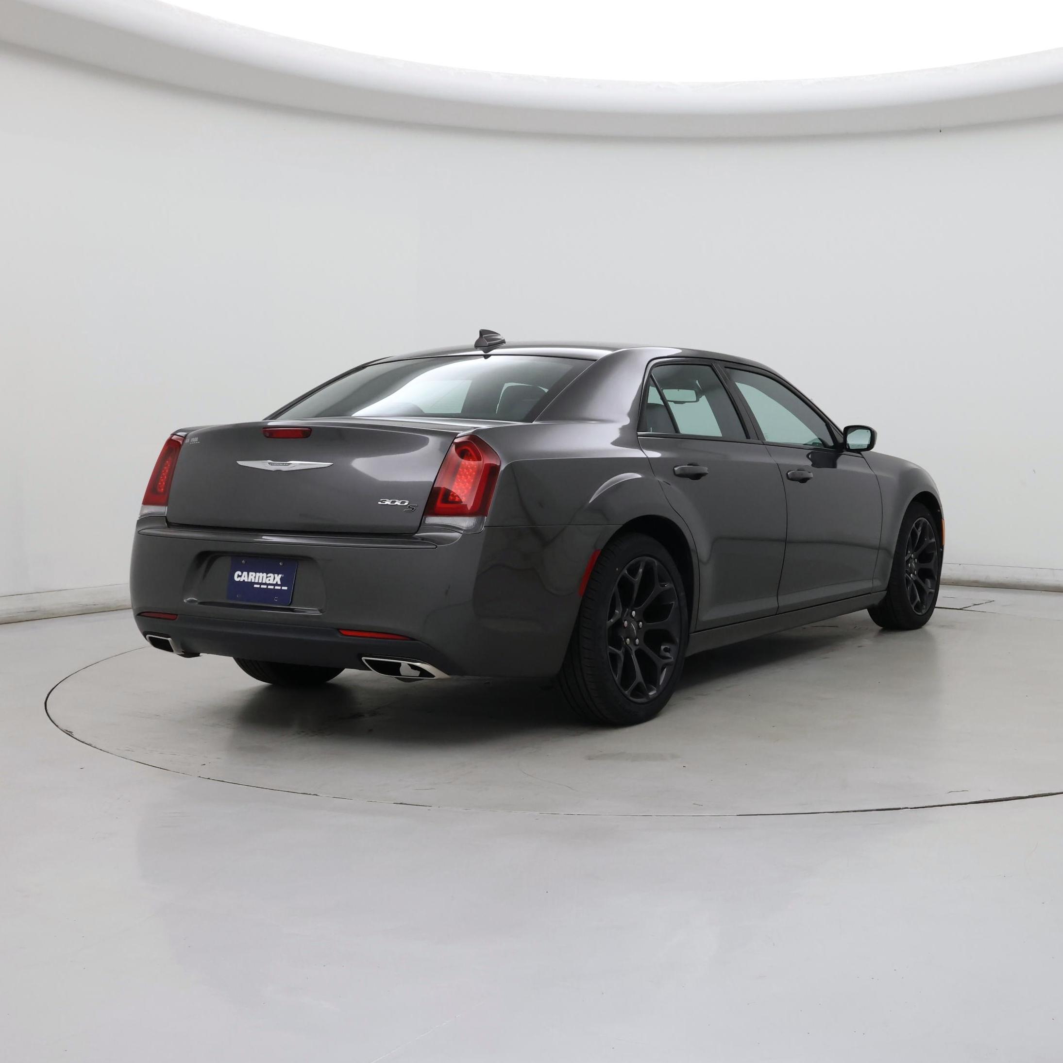 Thumbnail: 2019 Chrysler 300 - 8