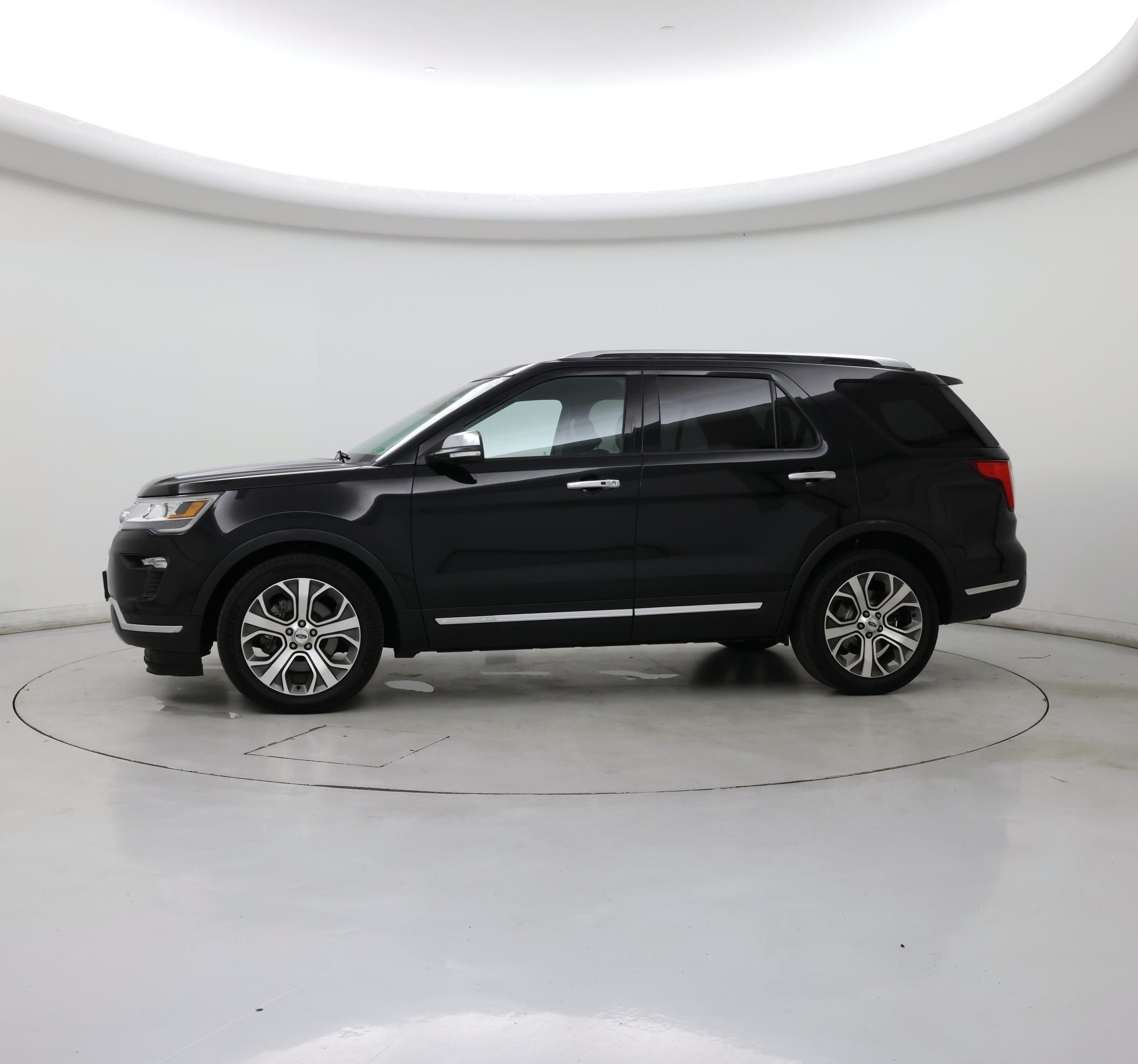 Thumbnail: 2018 Ford Explorer - 3