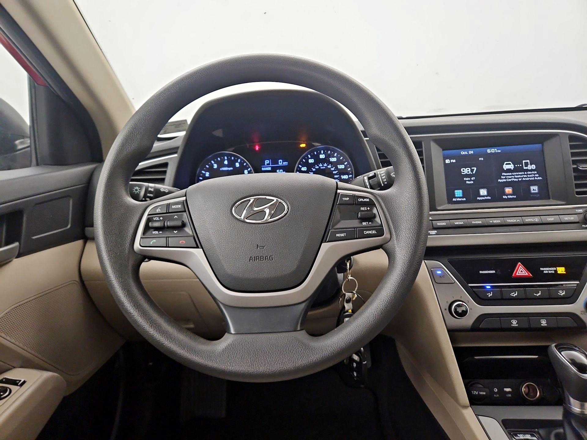 Thumbnail: 2017 Hyundai Elantra - 10