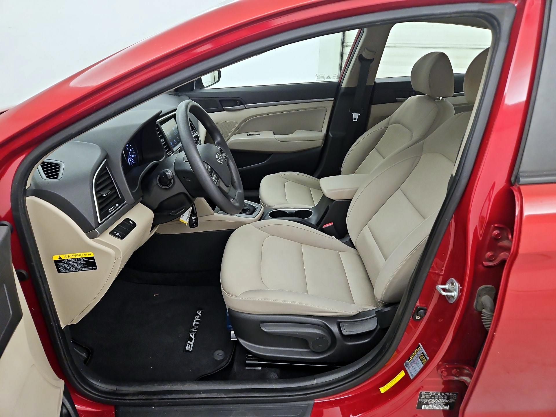 Thumbnail: 2017 Hyundai Elantra - 11