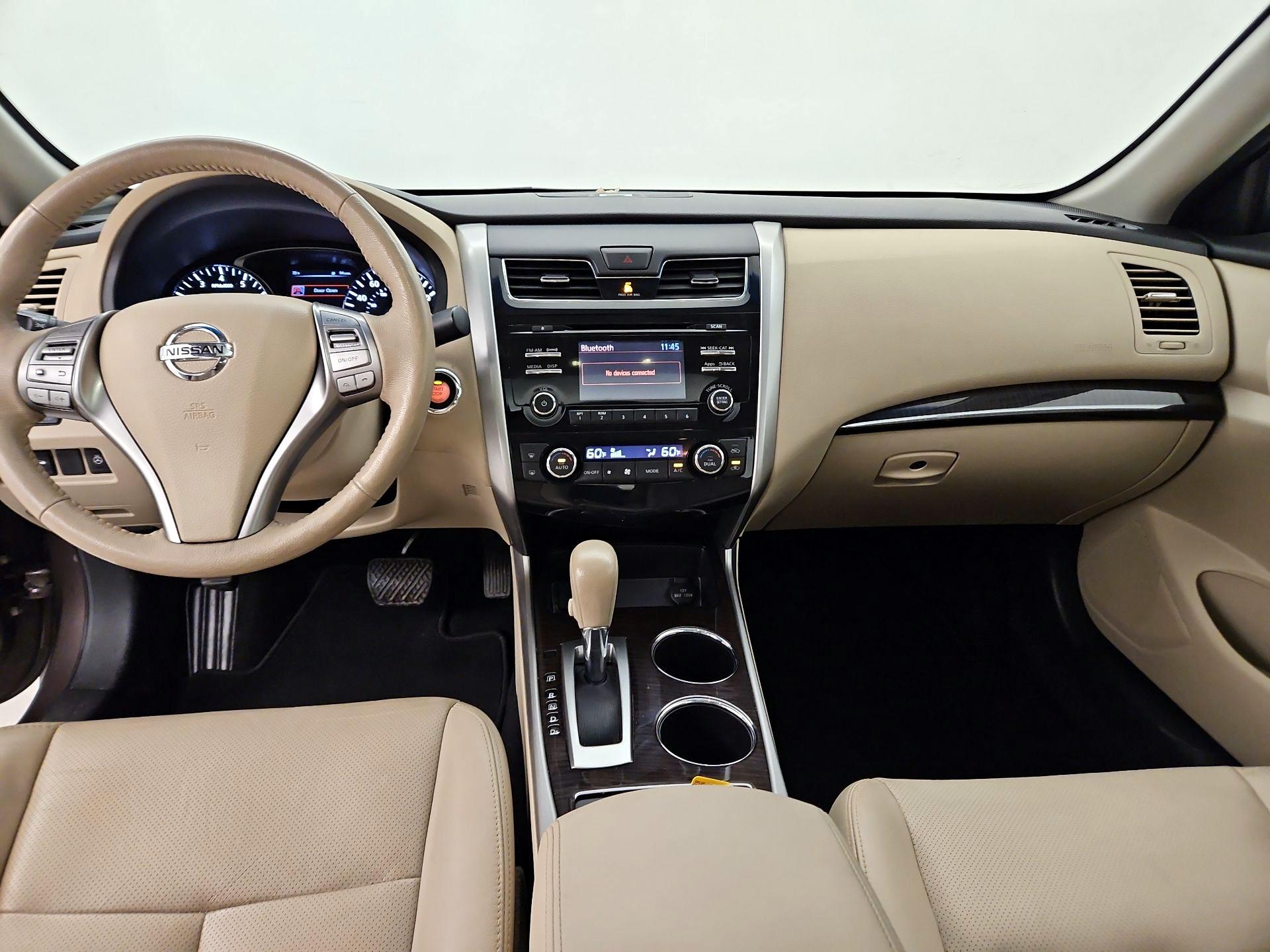 Thumbnail: 2015 Nissan Altima - 9