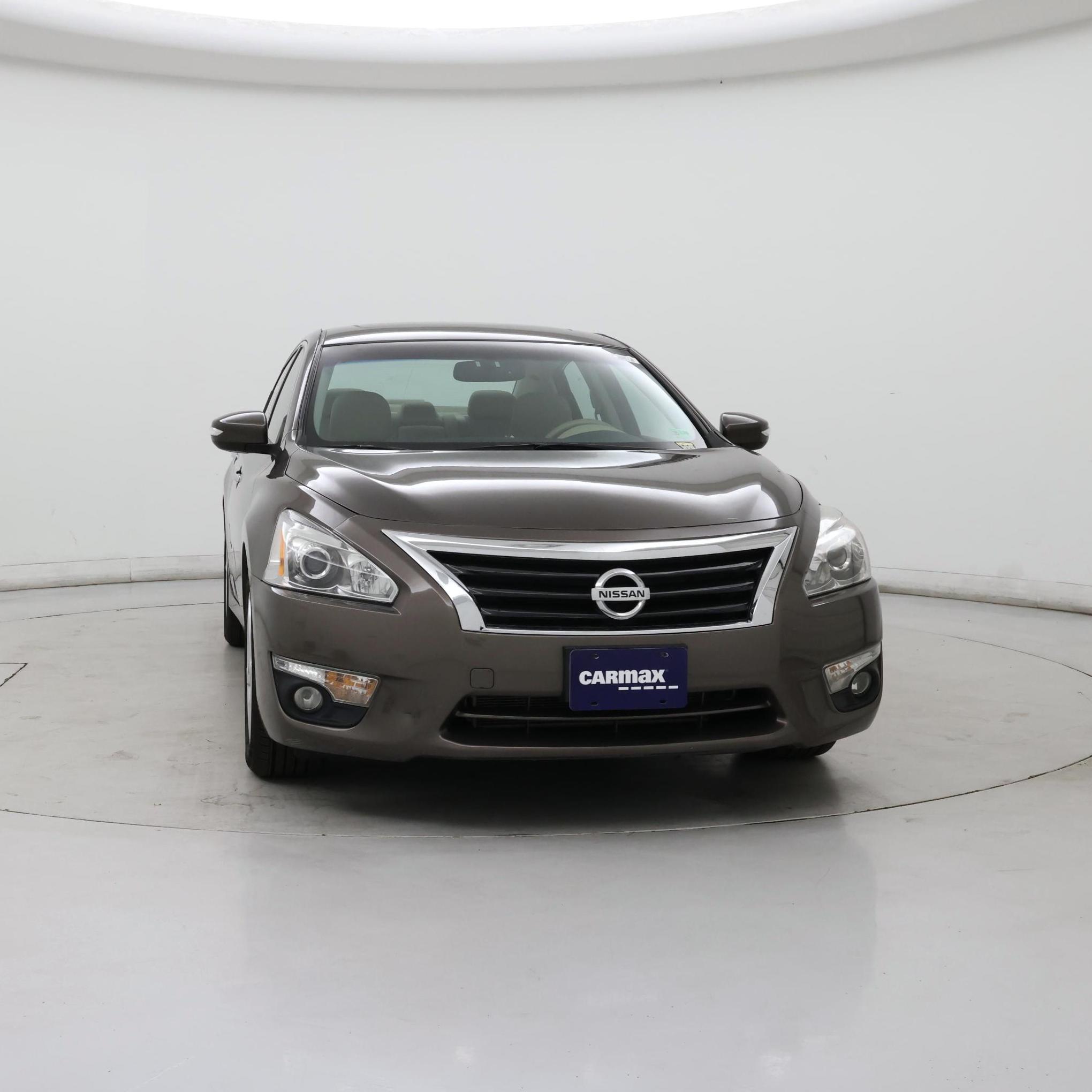 Thumbnail: 2015 Nissan Altima - 5