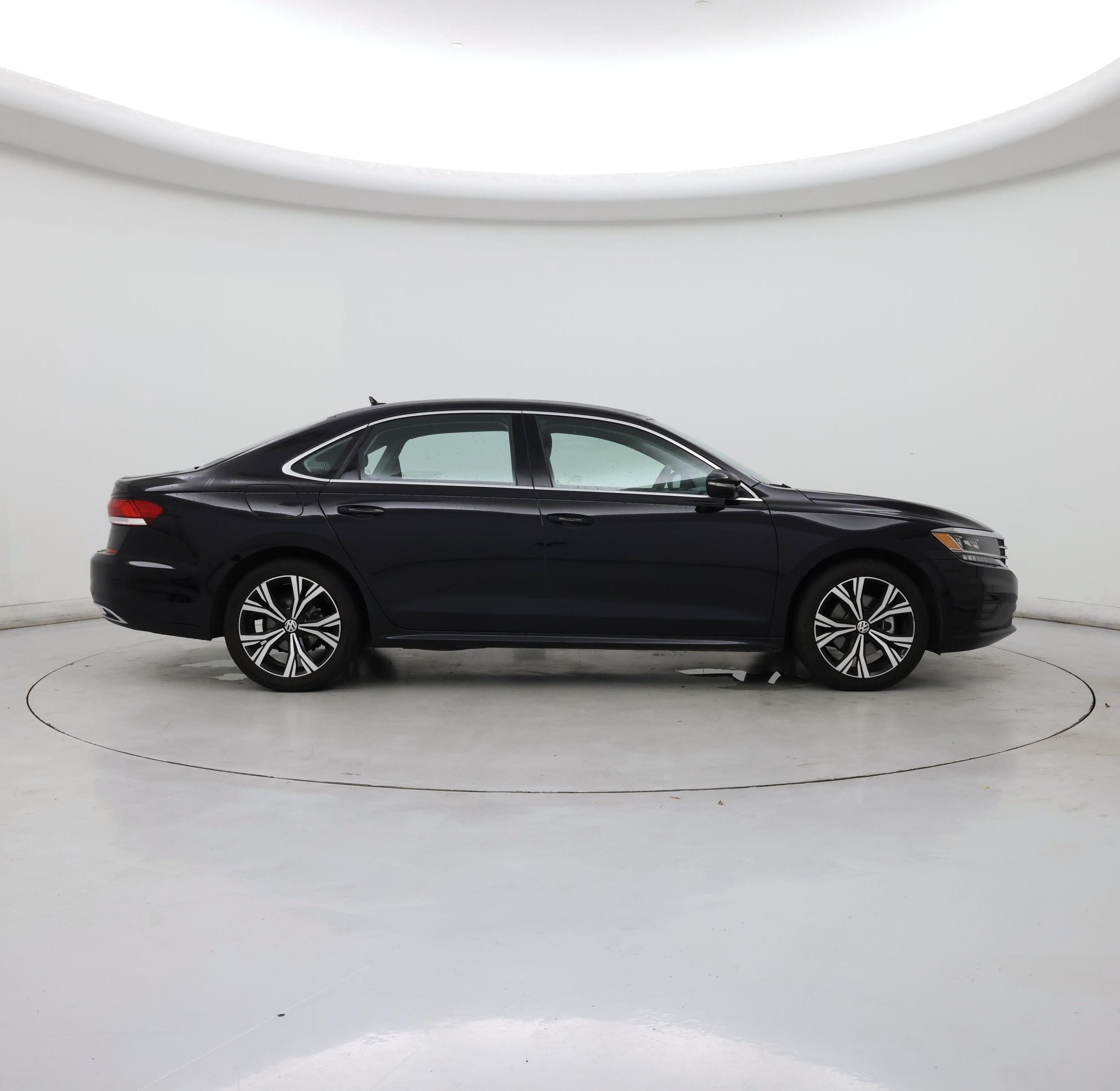 Thumbnail: 2022 Volkswagen Passat - 7