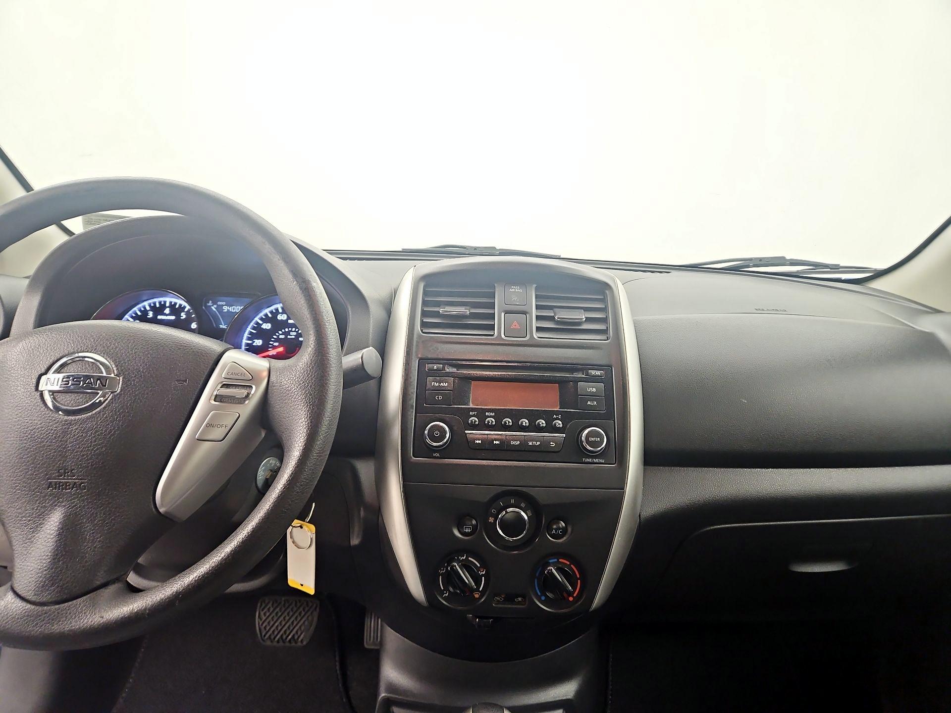 Thumbnail: 2016 Nissan Versa - 9