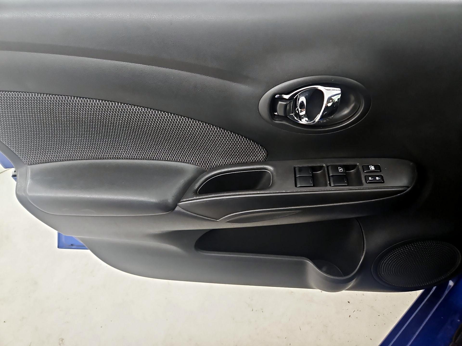 Thumbnail: 2016 Nissan Versa - 12