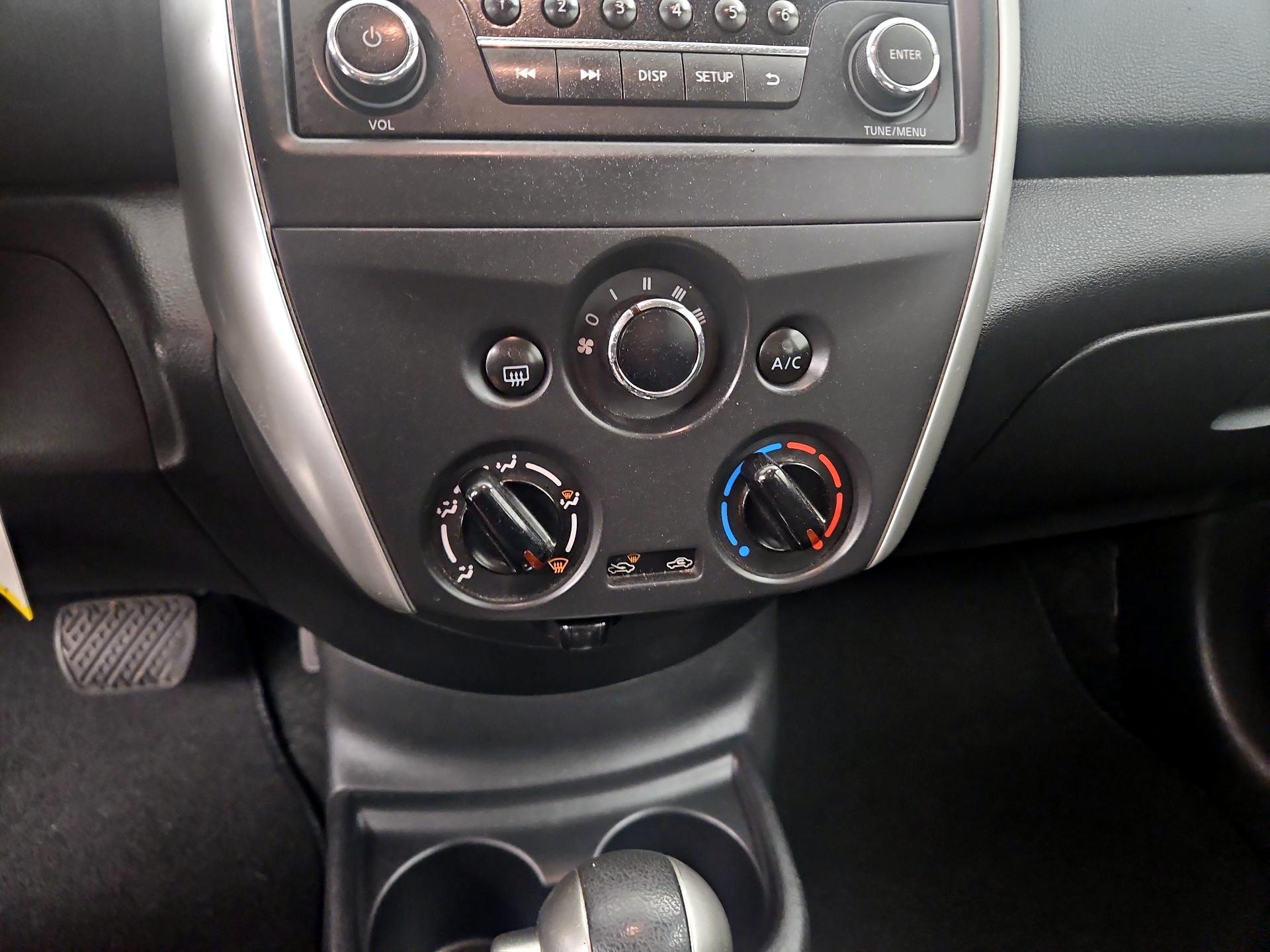 Thumbnail: 2016 Nissan Versa - 15