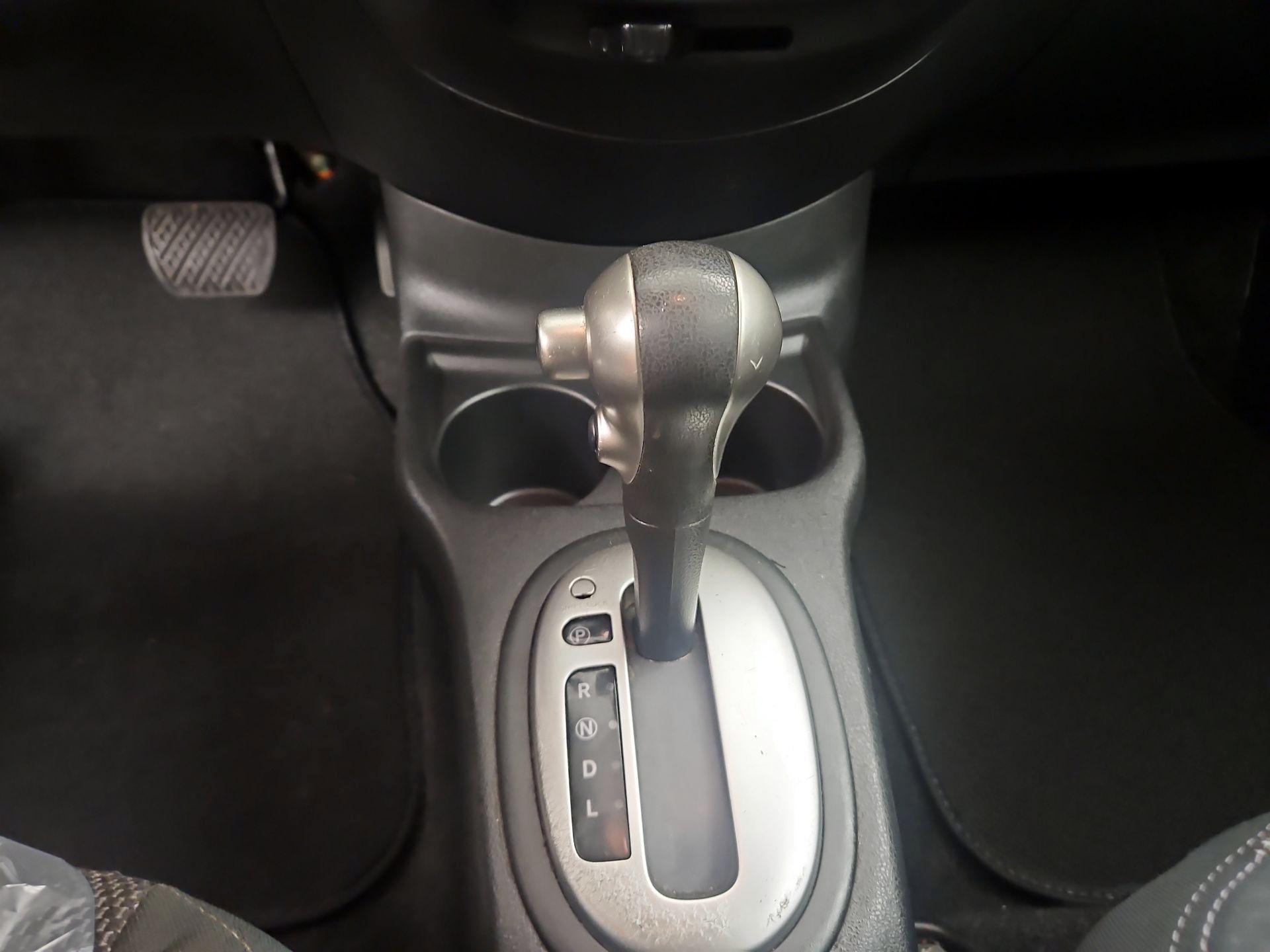 Thumbnail: 2016 Nissan Versa - 16