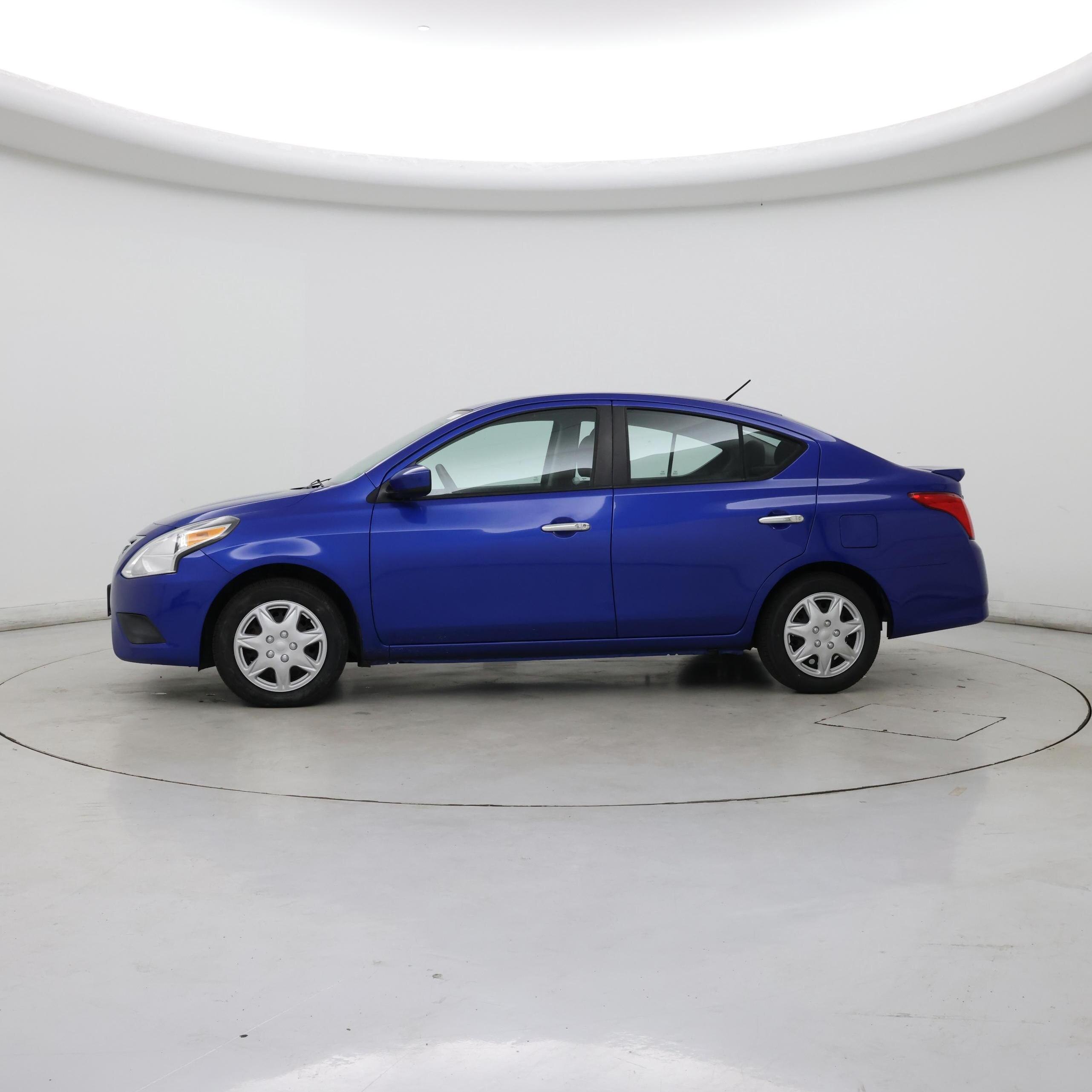 Thumbnail: 2016 Nissan Versa - 3