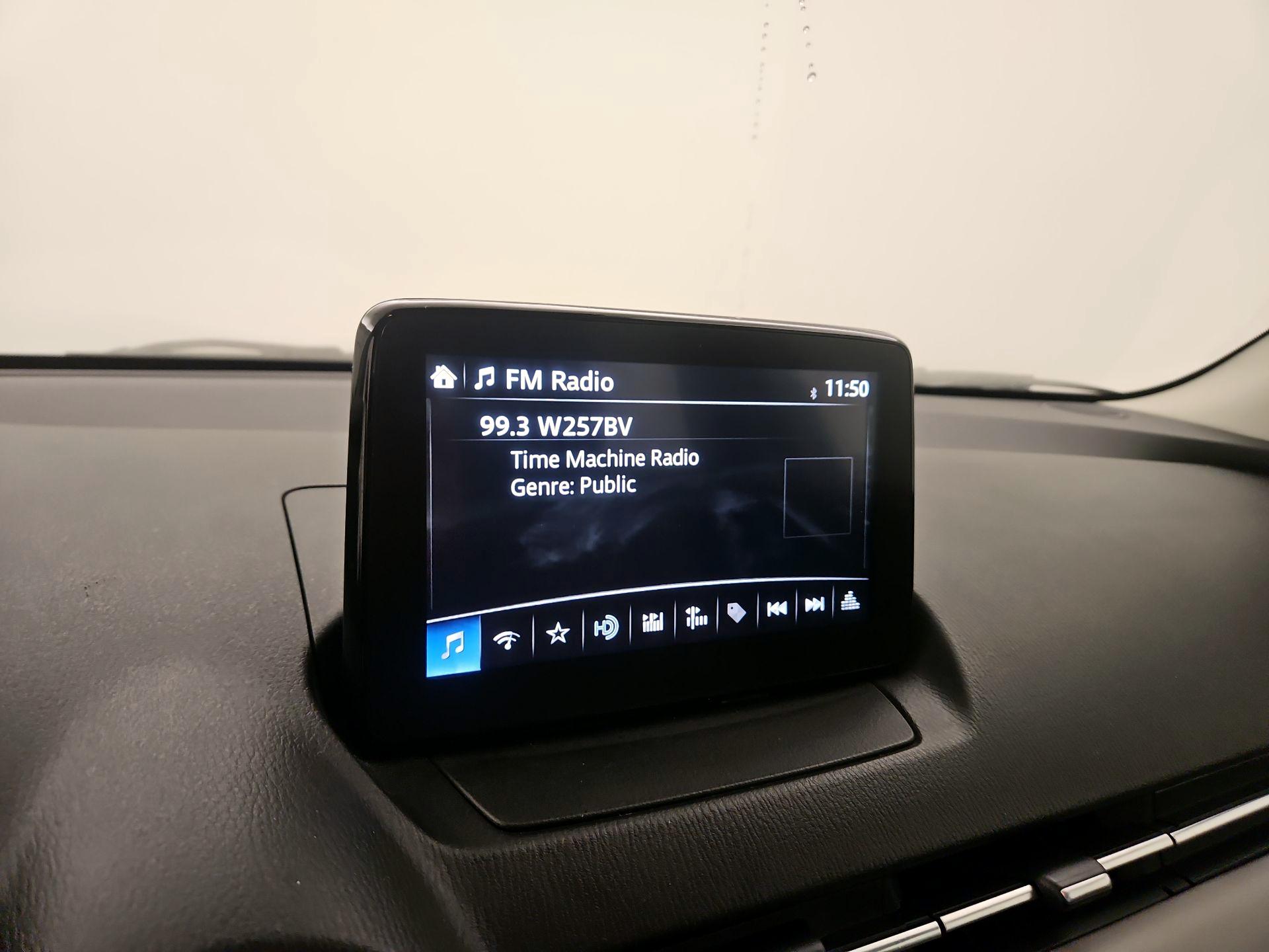 Thumbnail: 2019 Toyota Yaris - 15