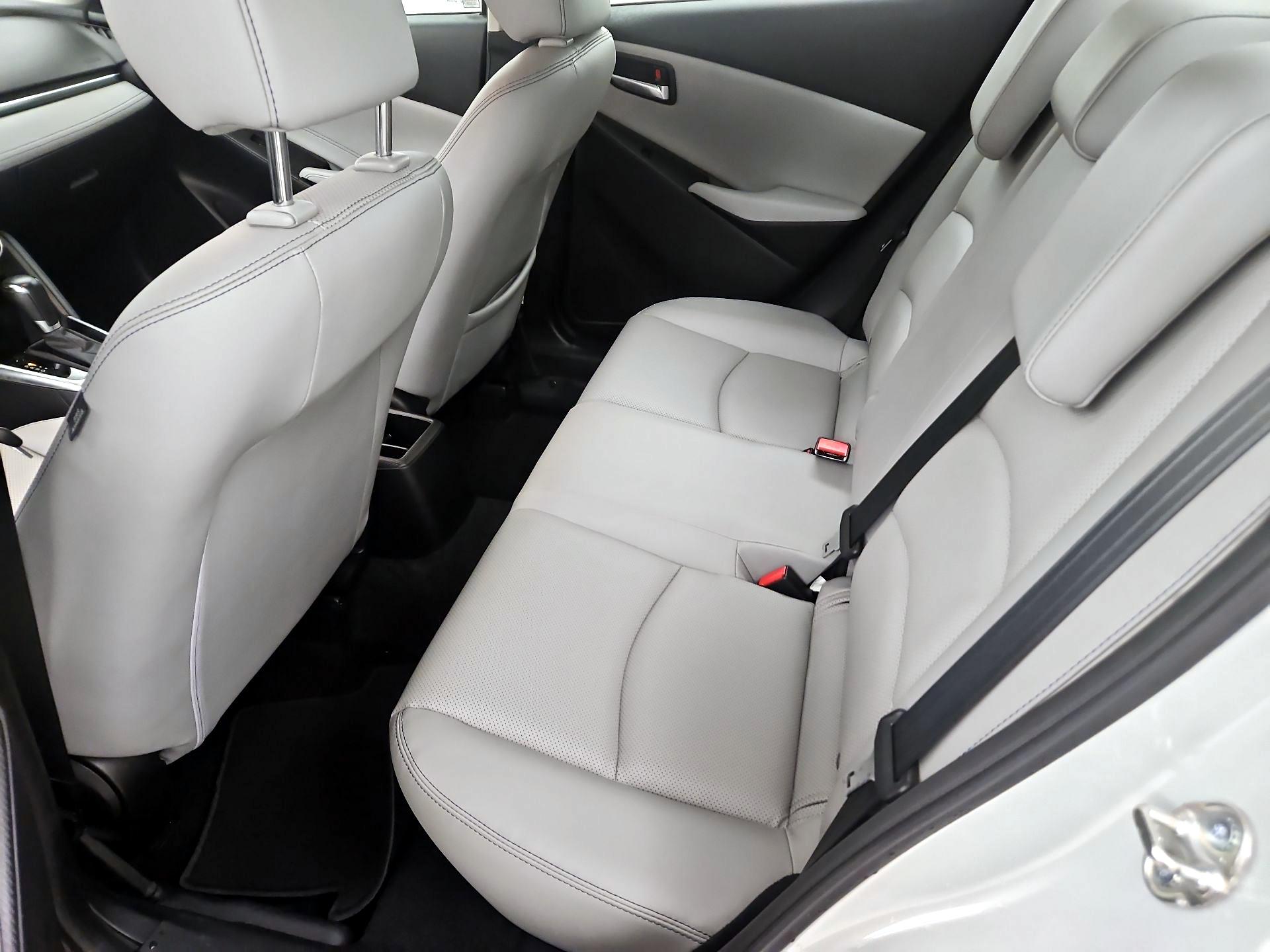 Thumbnail: 2019 Toyota Yaris - 19