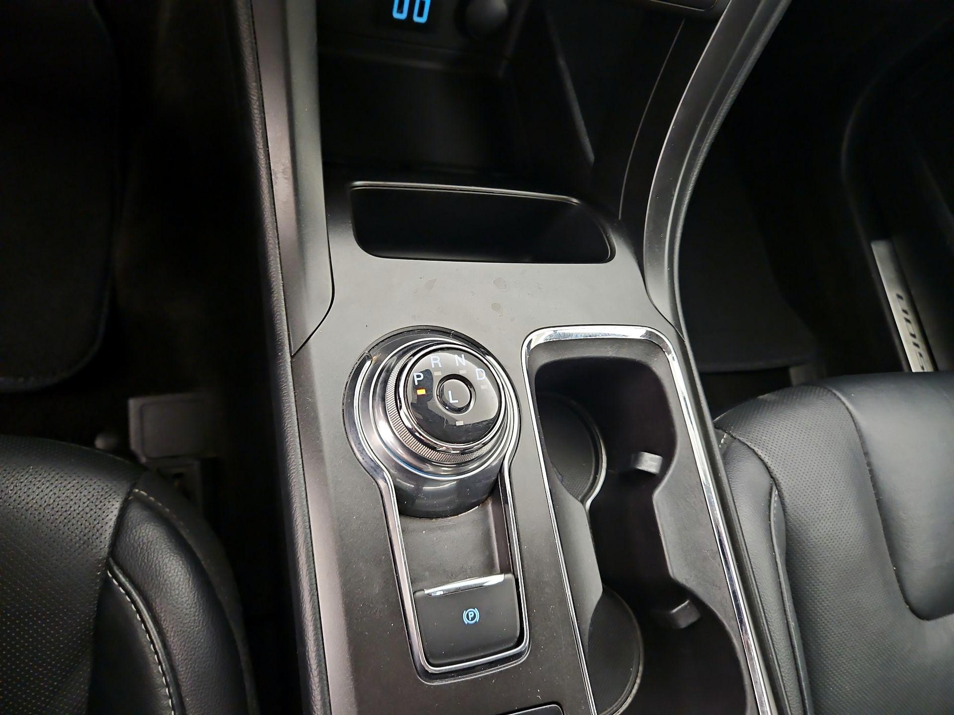 Thumbnail: 2019 Ford Fusion - 18