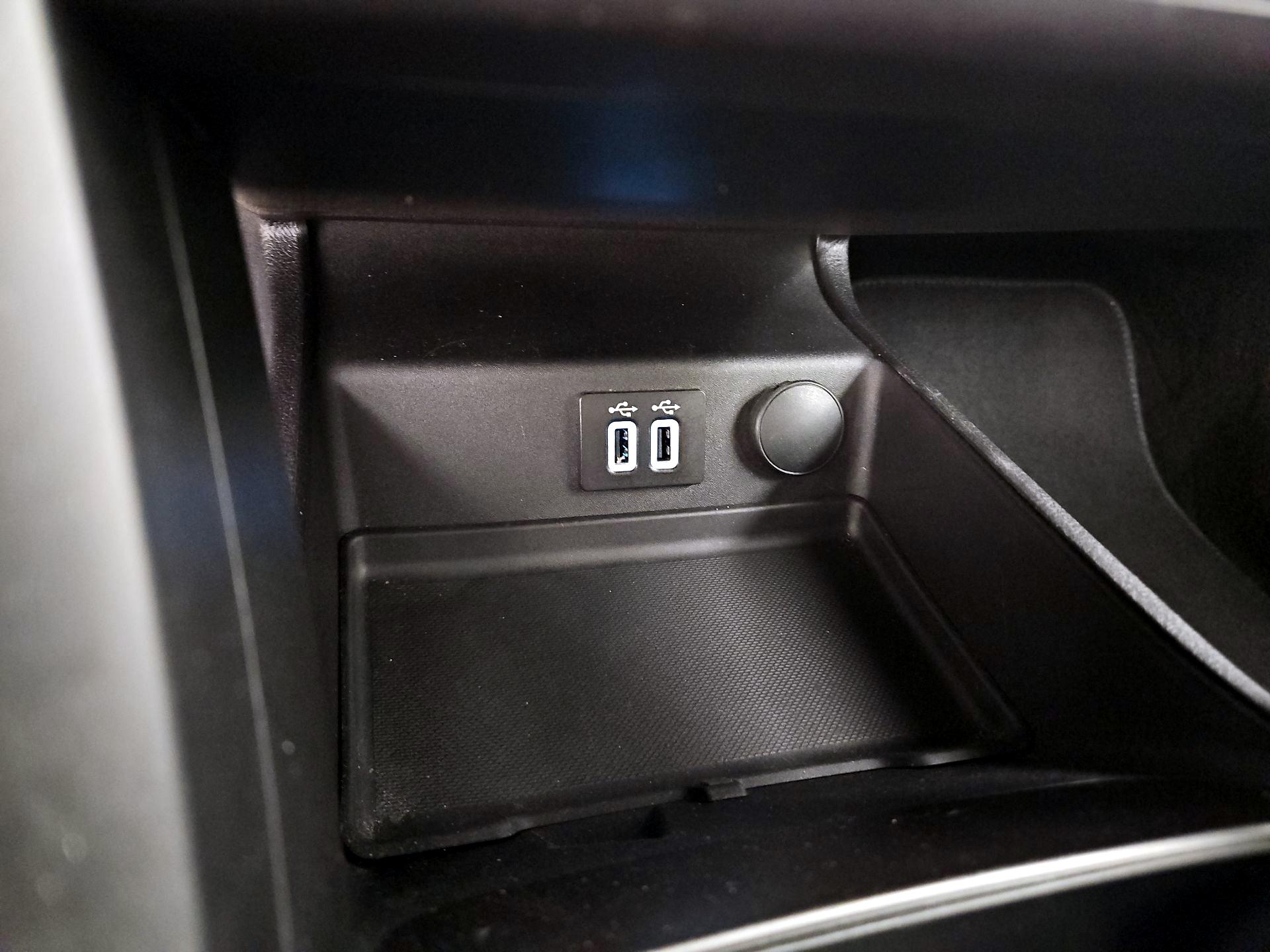 Thumbnail: 2019 Ford Fusion - 19