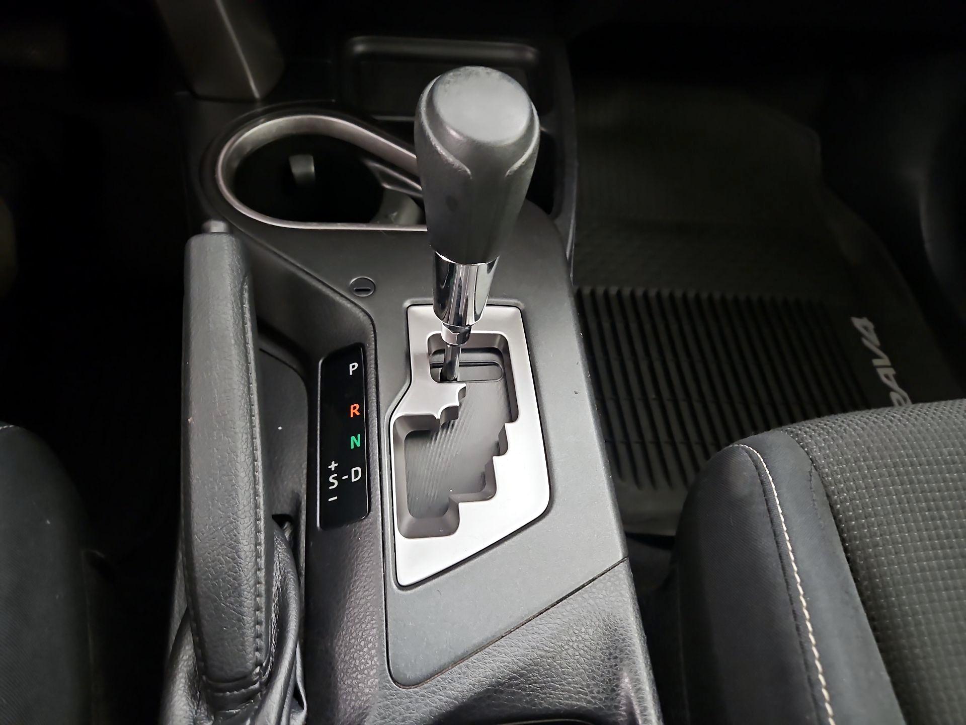 Thumbnail: 2016 Toyota RAV4 - 17