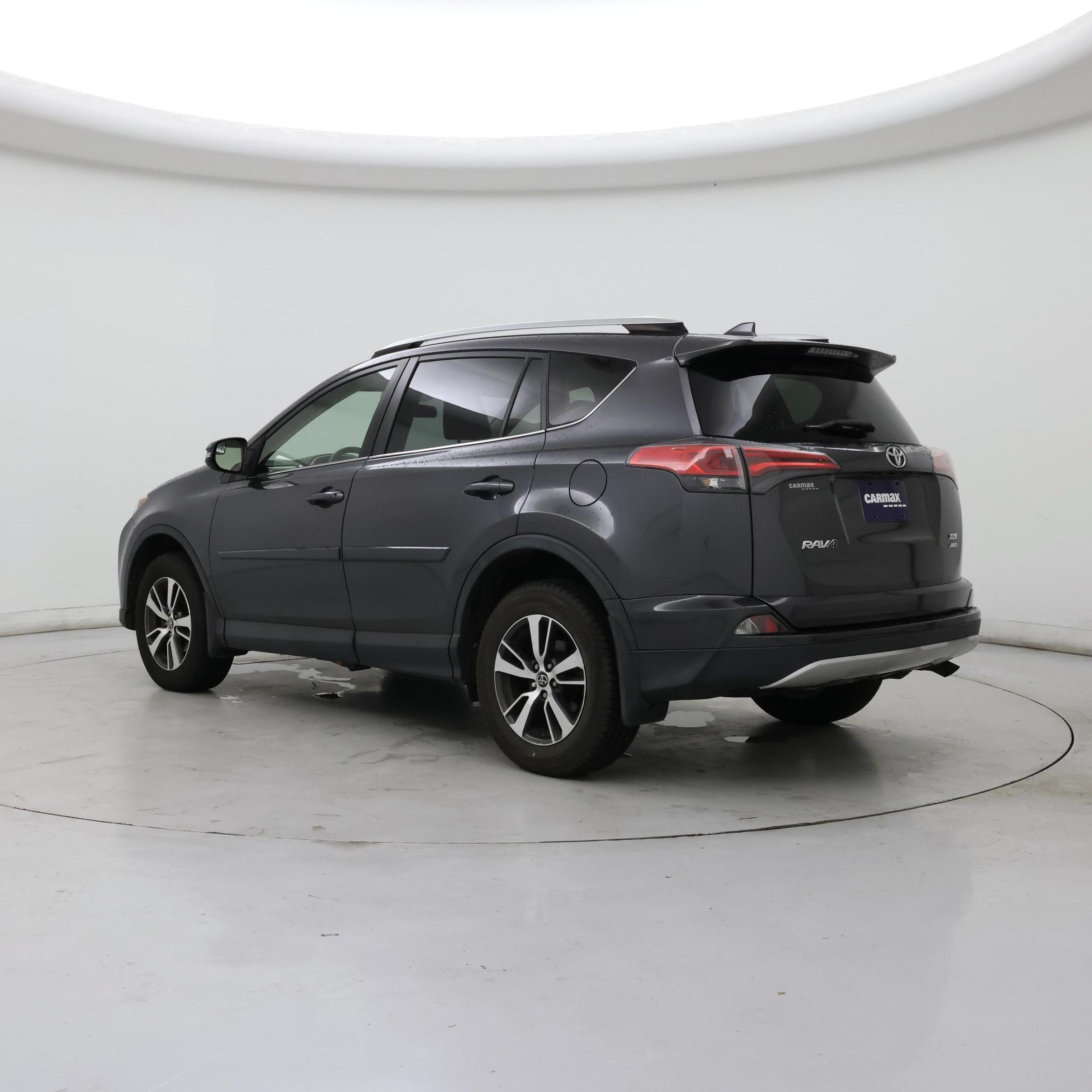 Thumbnail: 2016 Toyota RAV4 - 2