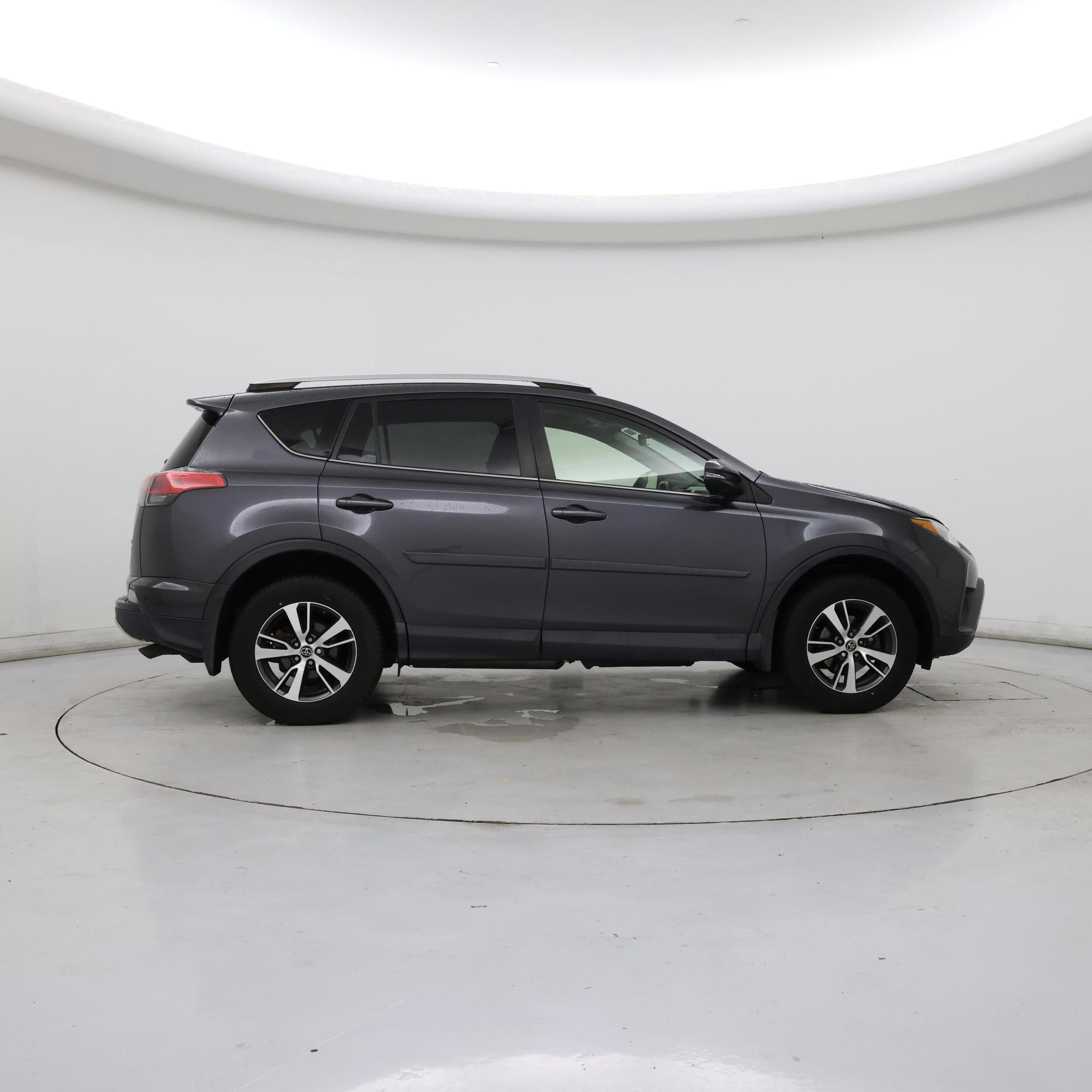 Thumbnail: 2016 Toyota RAV4 - 7