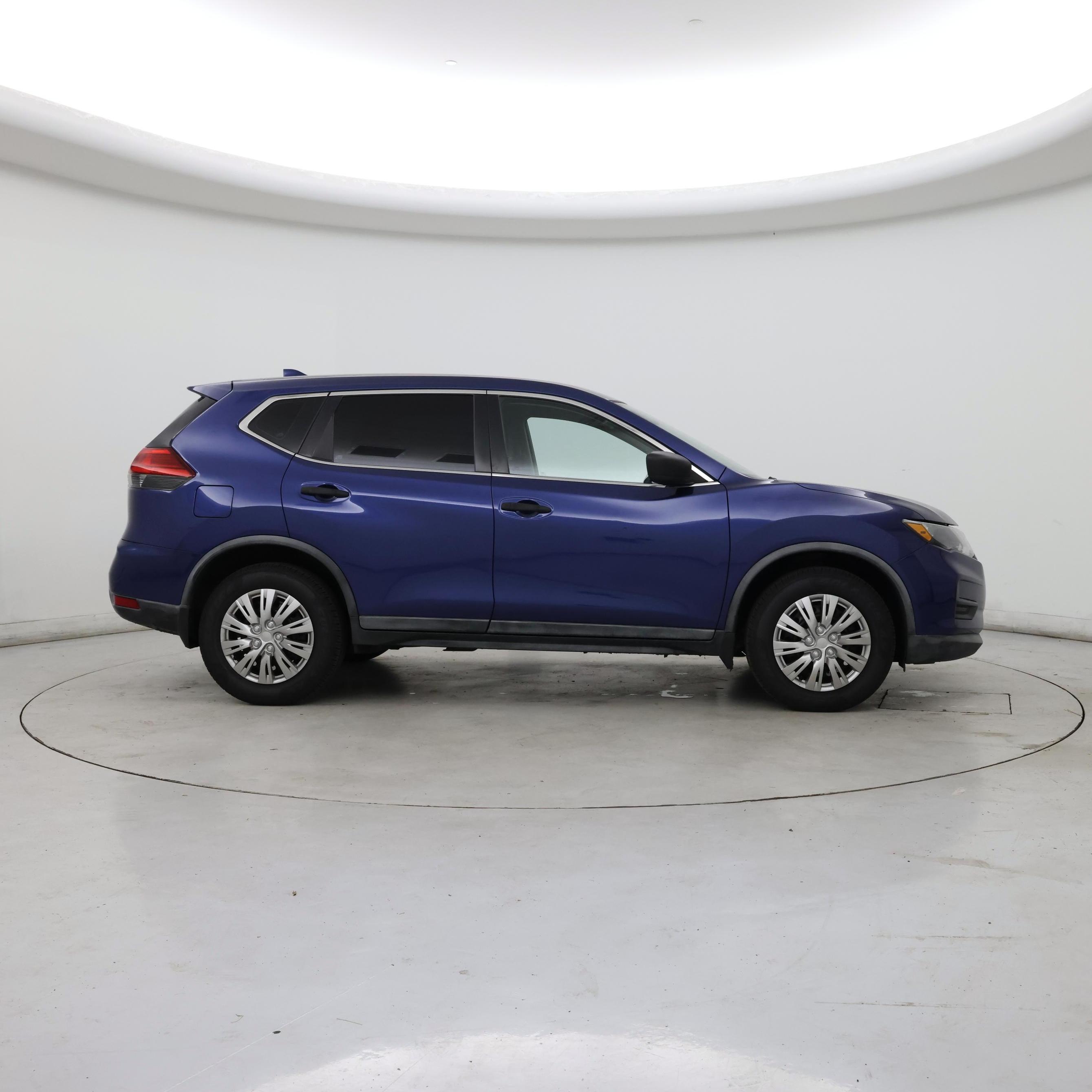 Thumbnail: 2017 Nissan Rogue - 7