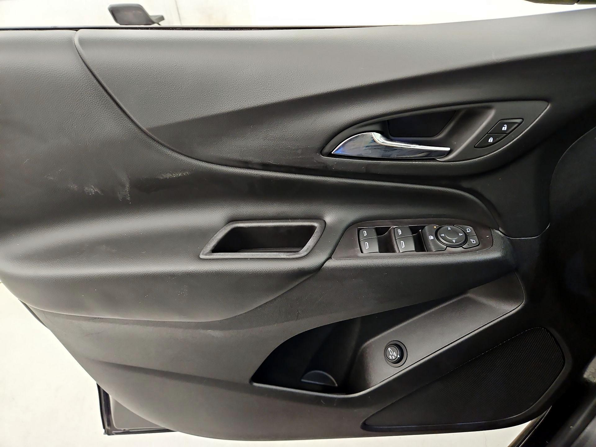 Thumbnail: 2018 Chevrolet Equinox - 12