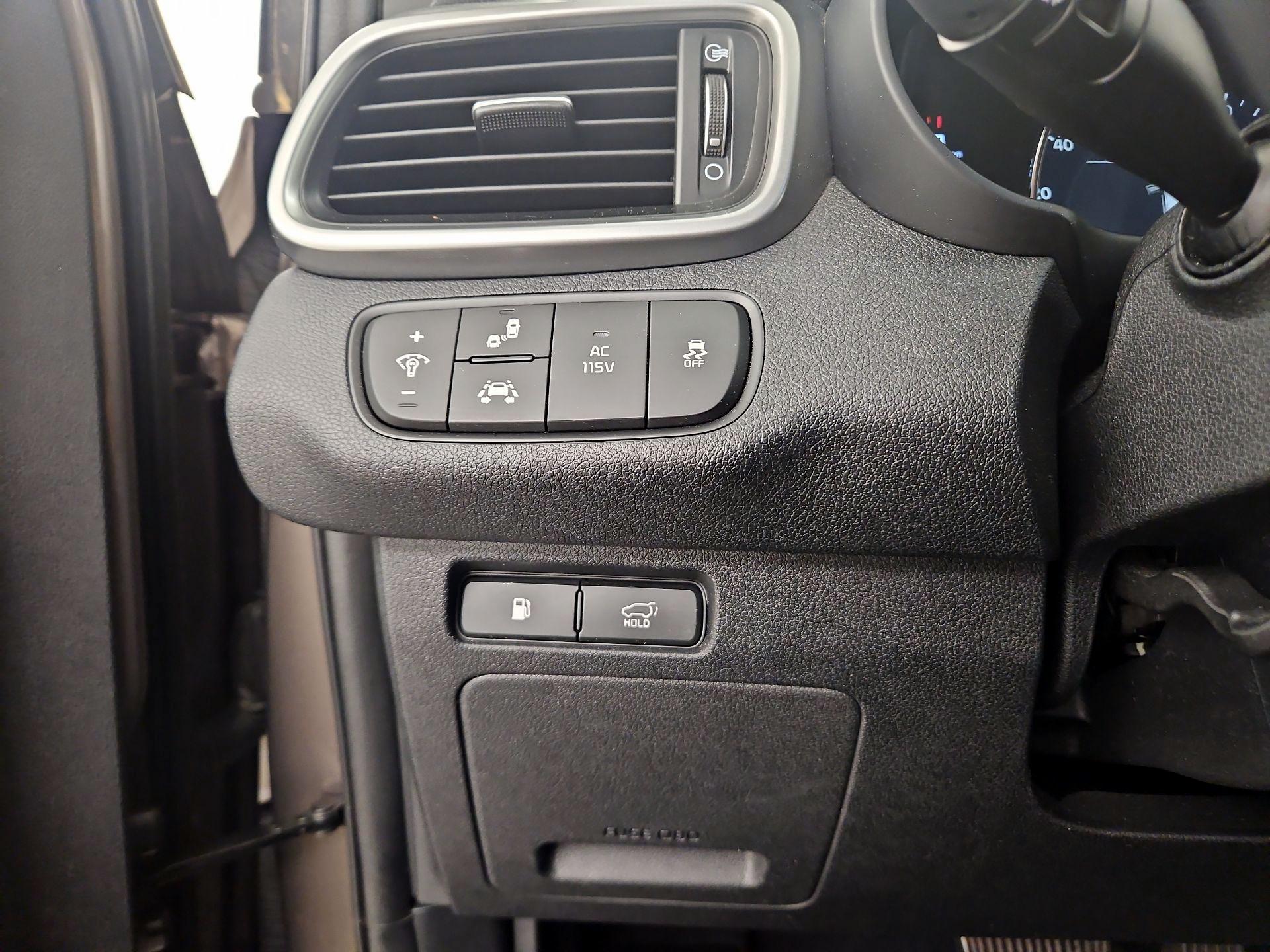 Thumbnail: 2019 Kia Sorento - 13