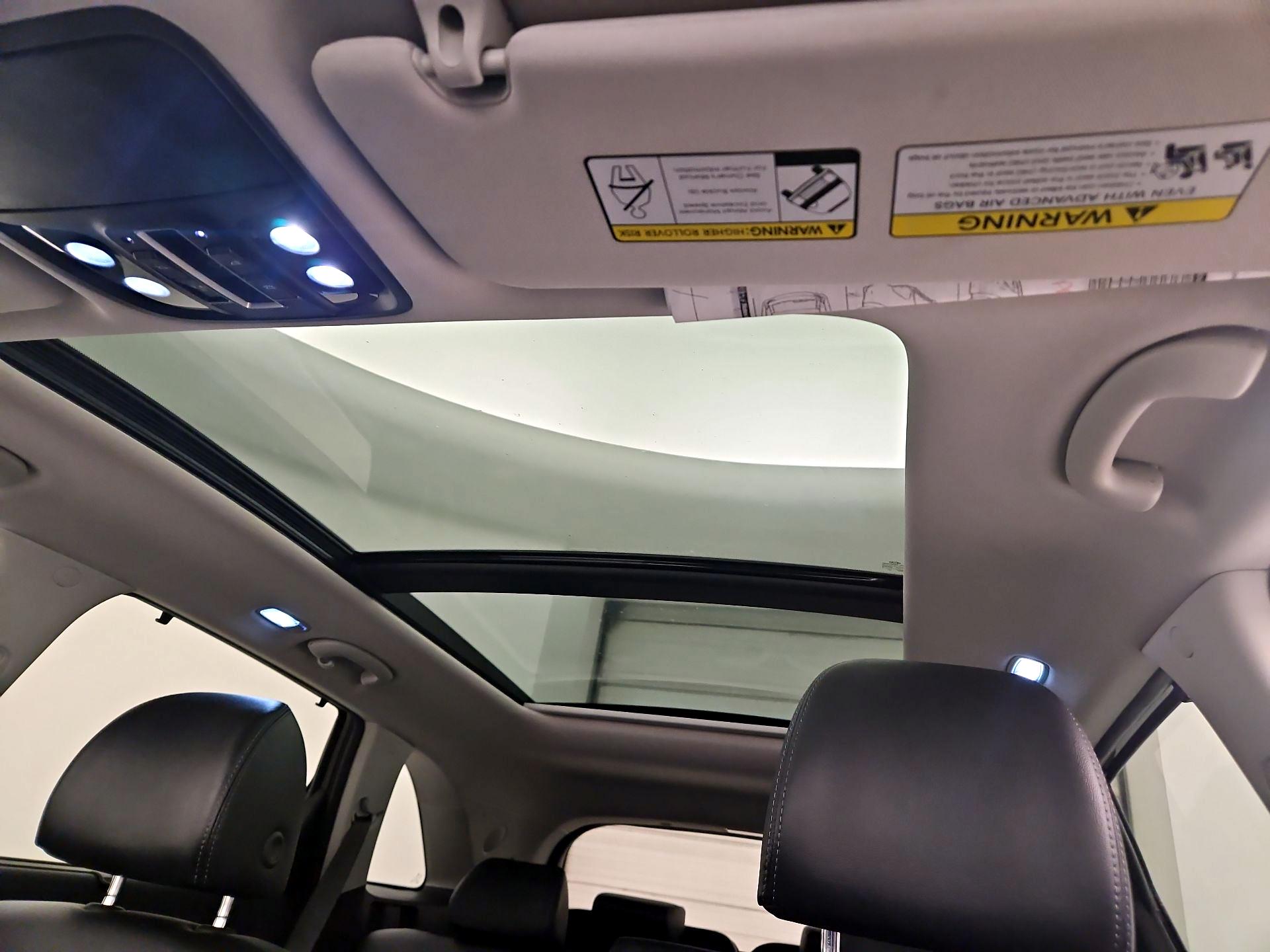 Thumbnail: 2019 Kia Sorento - 20