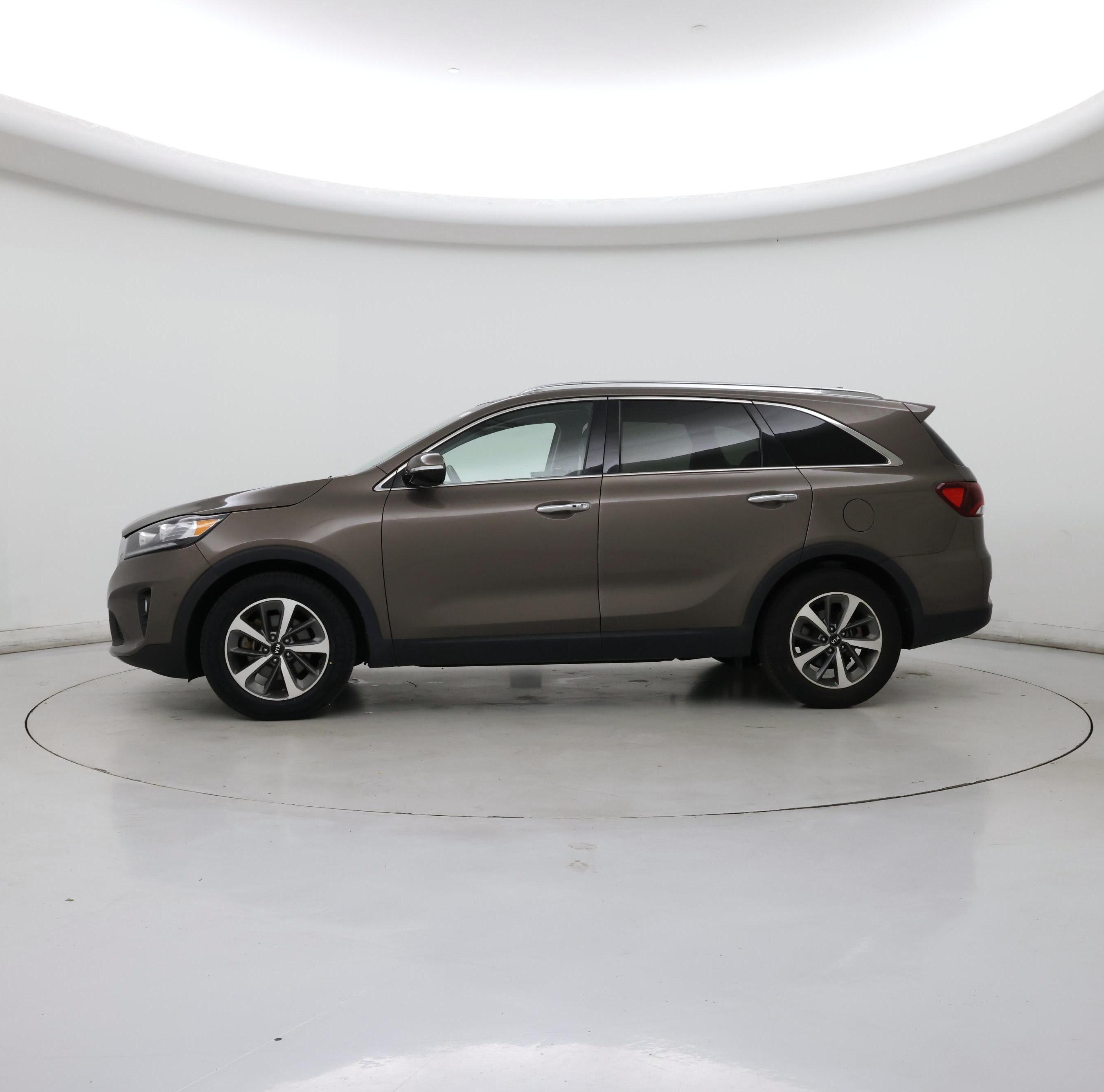 Thumbnail: 2019 Kia Sorento - 3